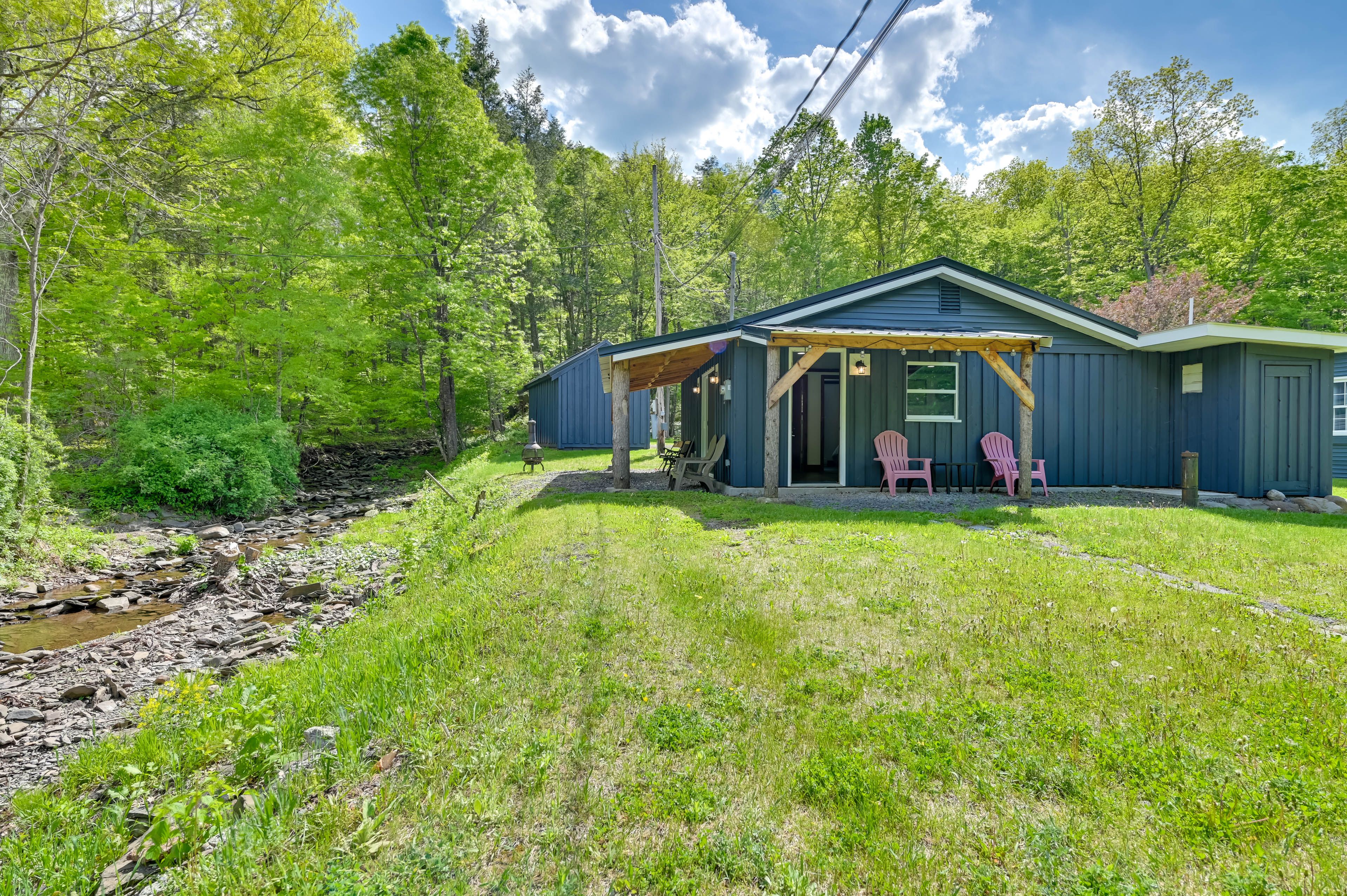 East Durham Vacation Rental | 2BR | 1BA | 1,000 Sq Ft | 1 Step to Enter
