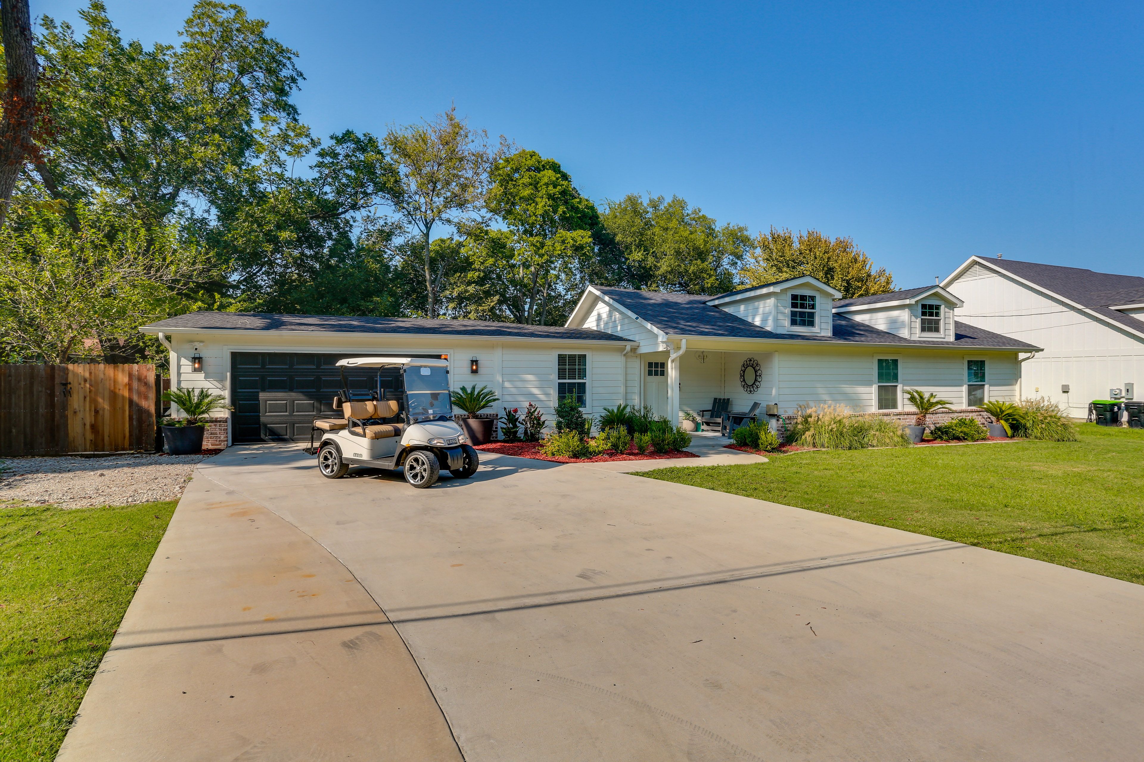 Parking | Driveway (4 Vehicles Max) | Street Parking (2 Vehicles)