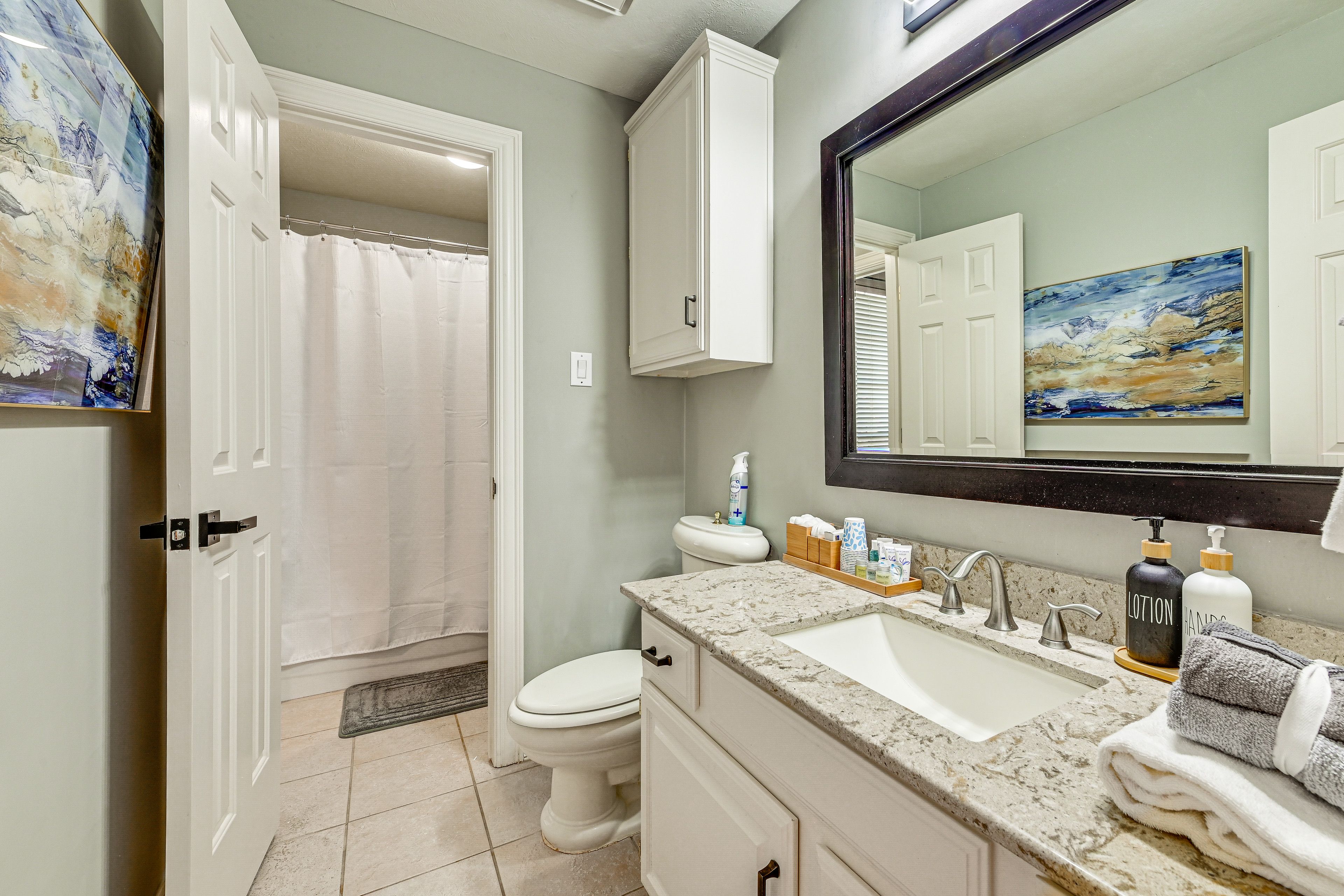 En-Suite Bathroom | 1st Floor | Complimentary Toiletries