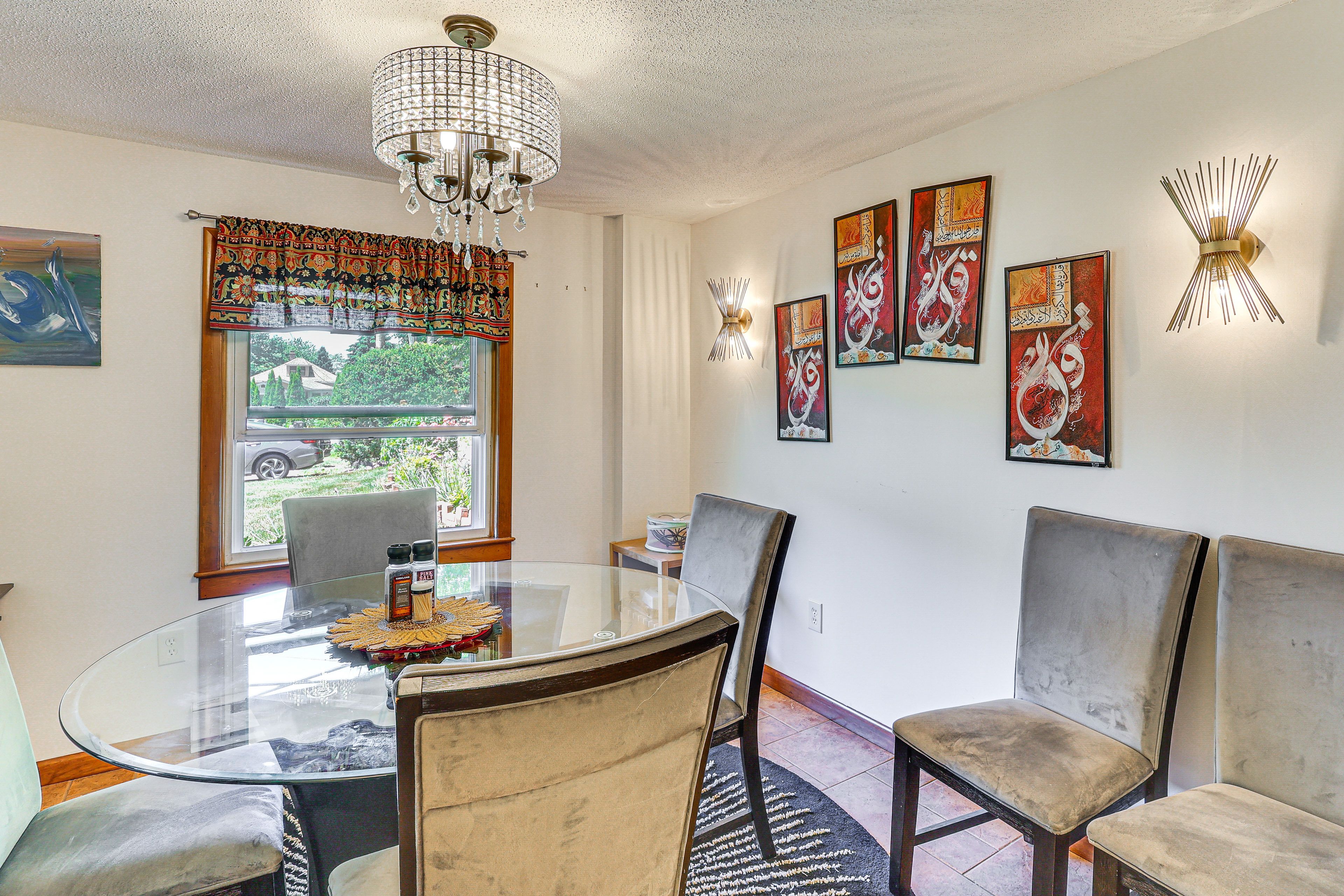 Dining Area | Dishware & Flatware Provided | 1st Floor