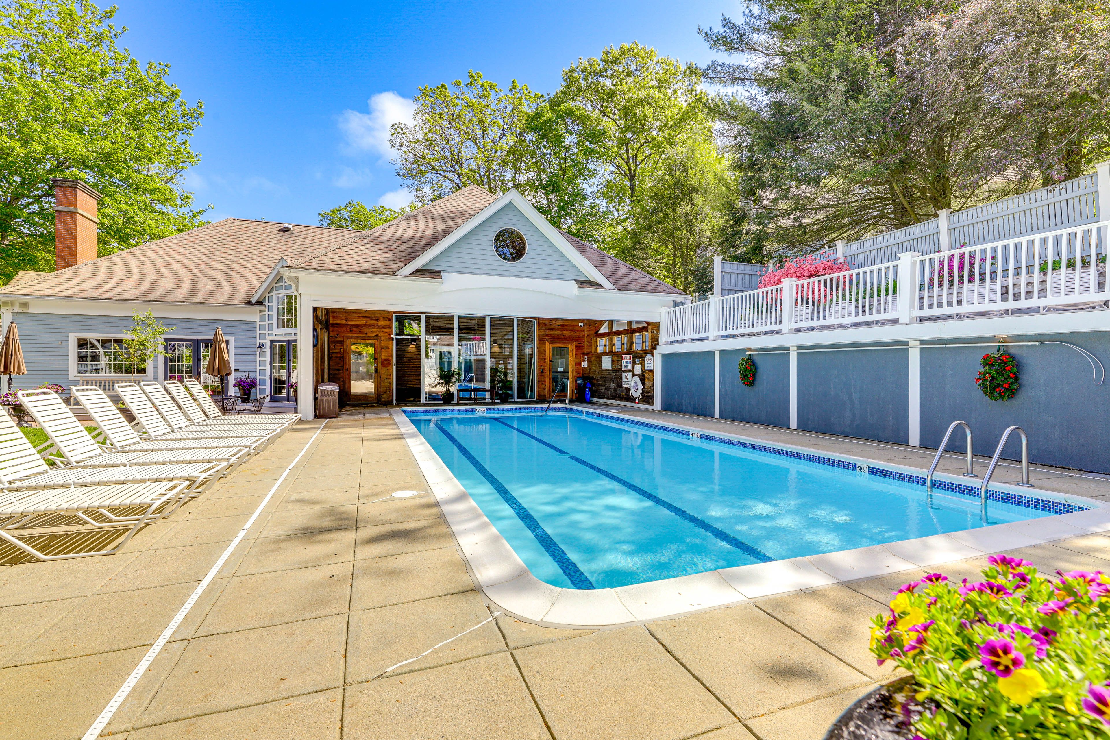 The Spa at Norwich Inn | Community Amenities | Saltwater Pools | Hot Tub