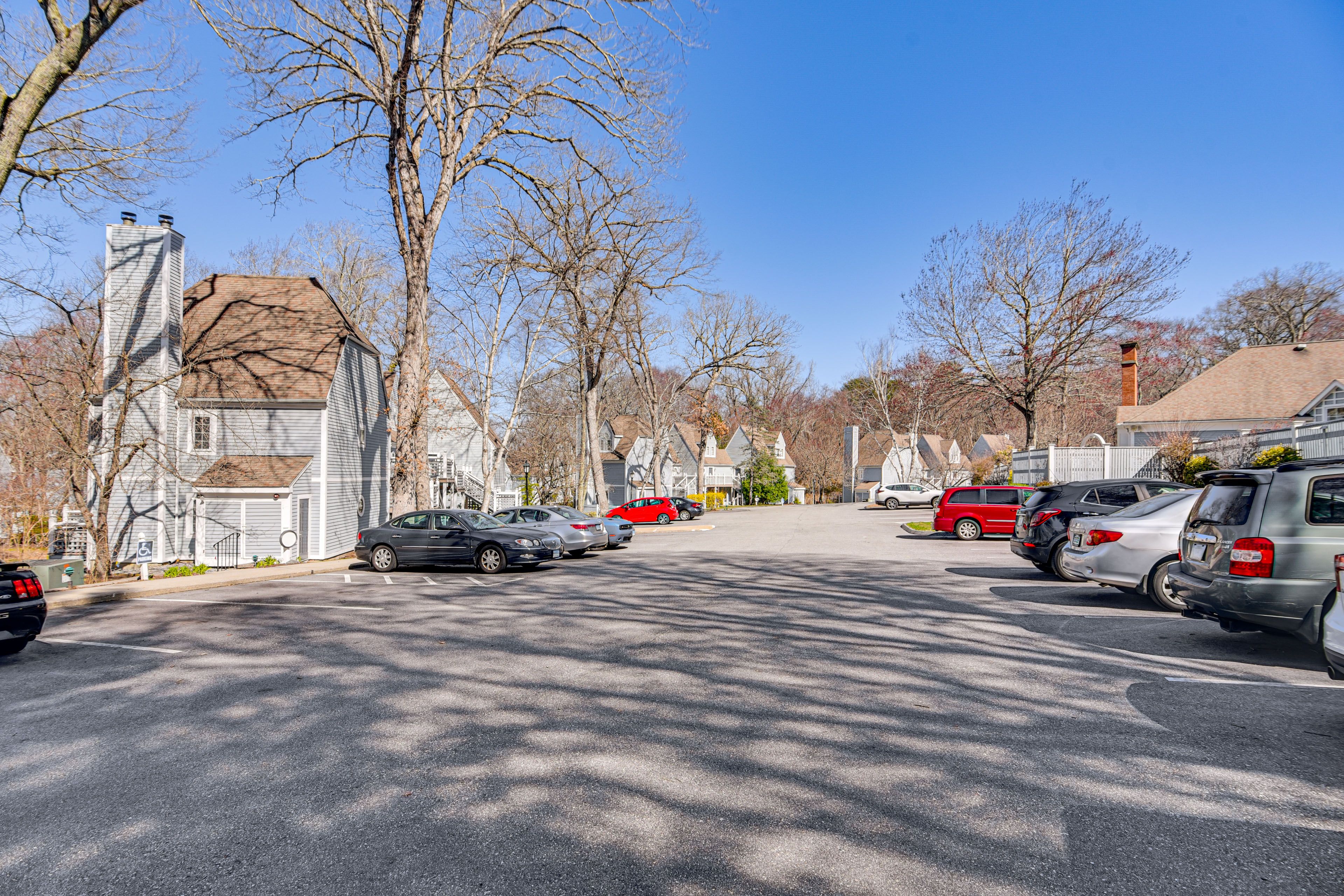 Parking | Community Parking Lot (4 Vehicles)