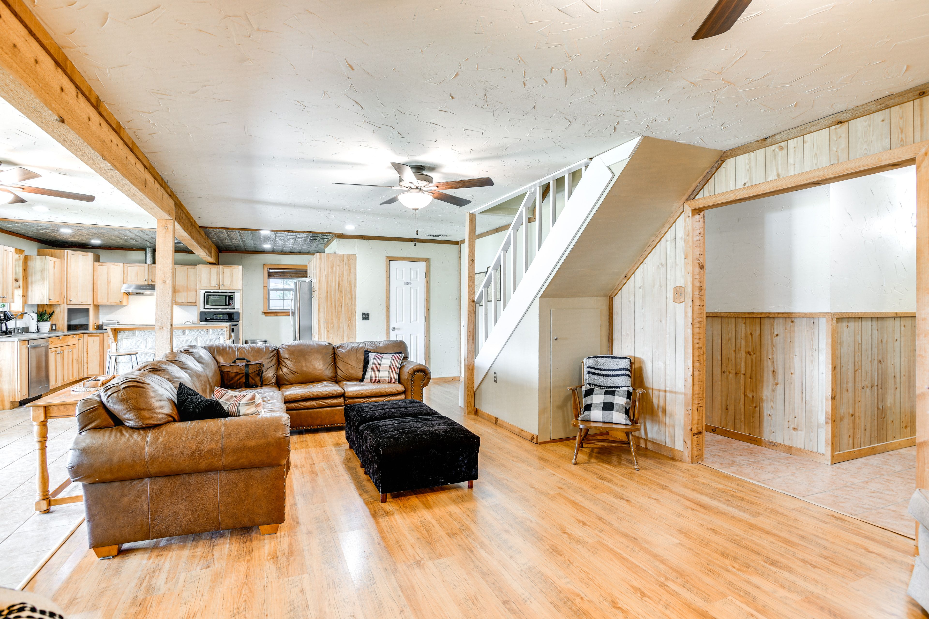 Living Room | Smart TV | Fireplace | 1st Floor
