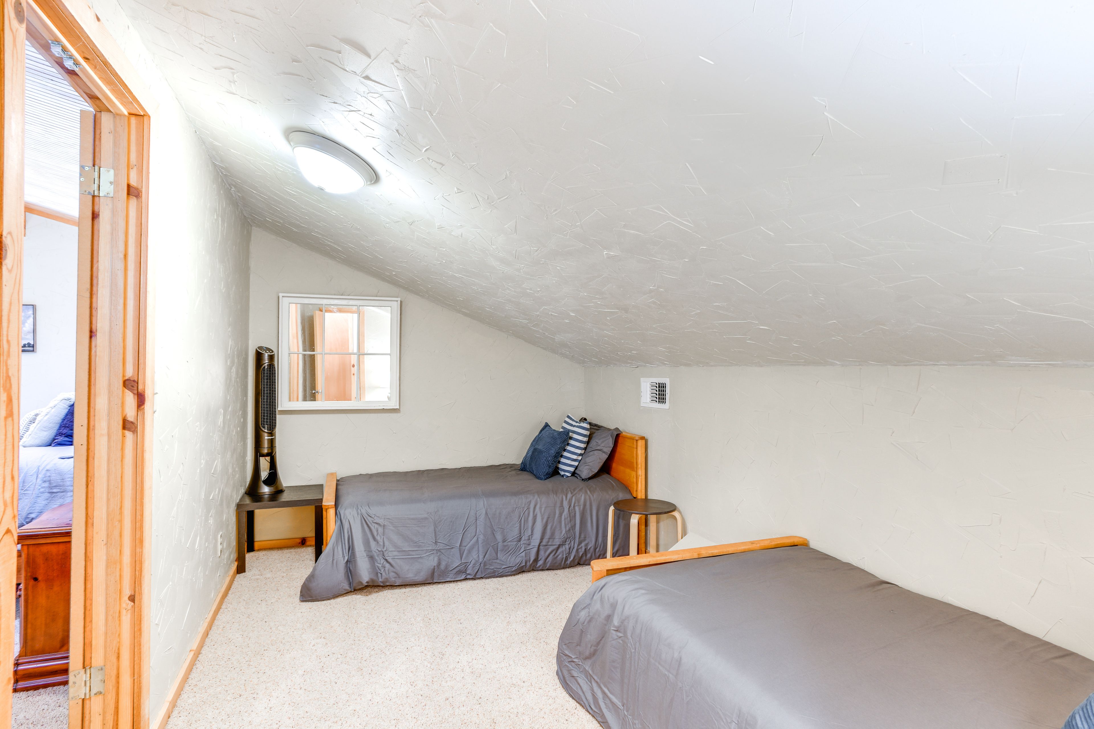 Bedroom 3 | 2 Twin Beds | 2nd Floor