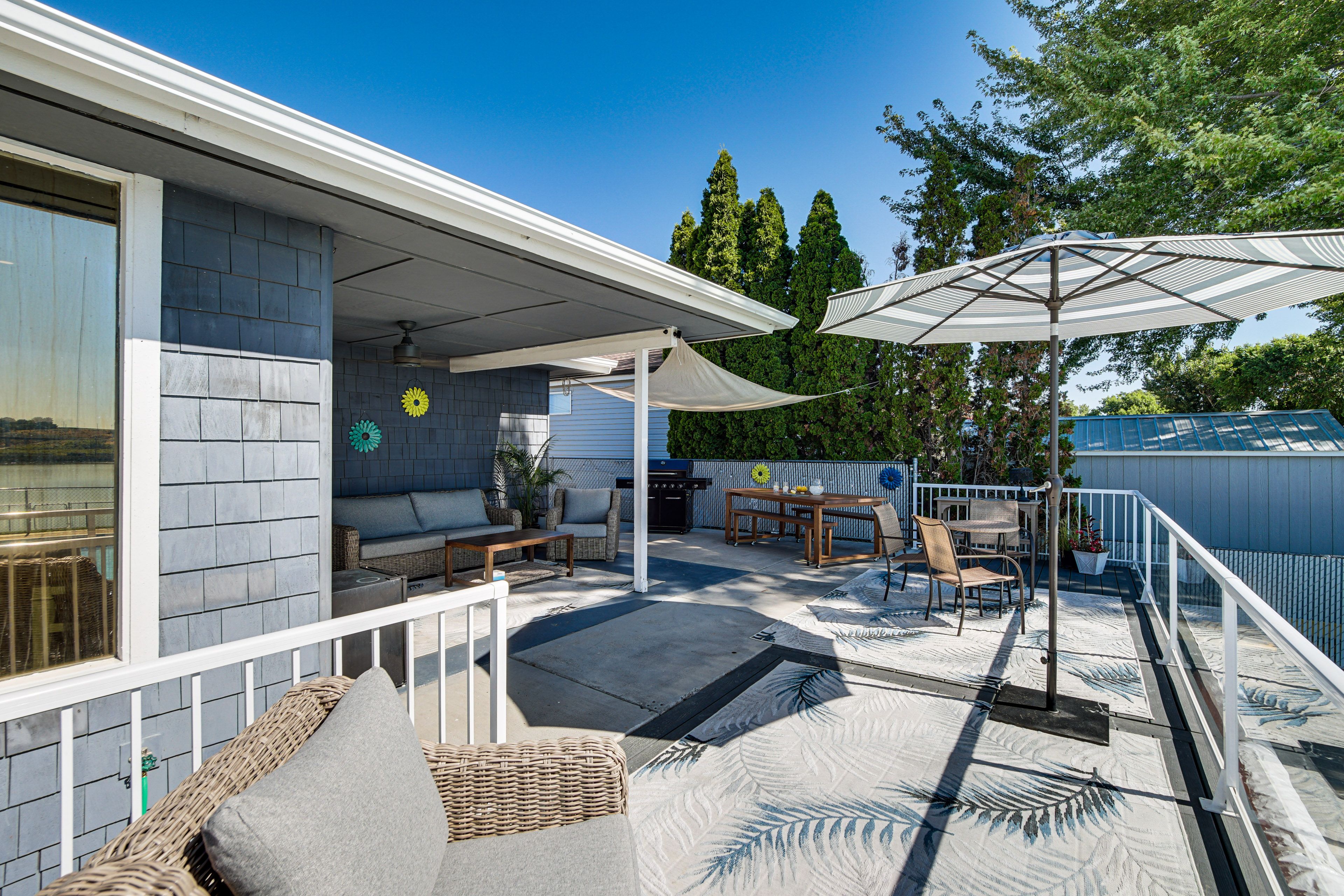 Deck | 2-Story Home | Gas Grill | Dining Areas | Seating