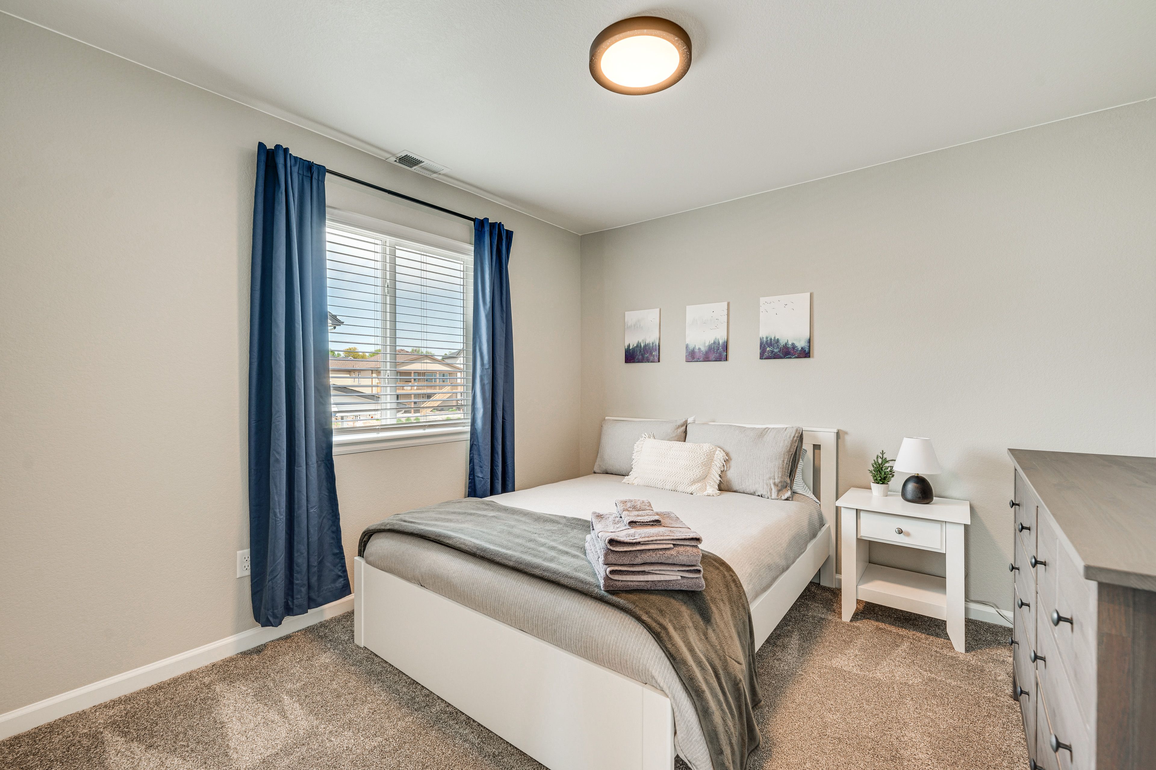 Bedroom 2 | Queen Bed | 2nd Floor