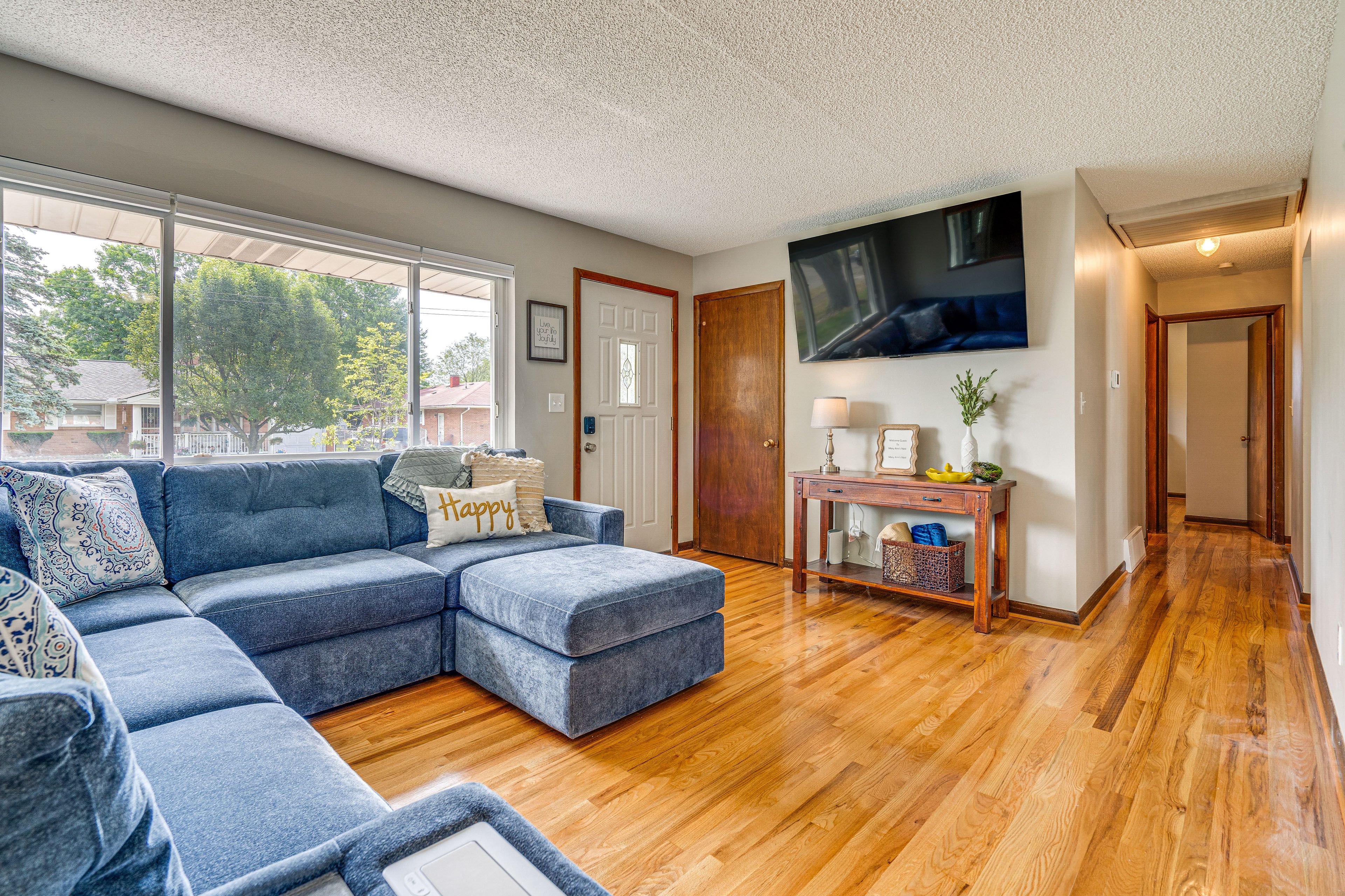 Columbus Vacation Rental | 3BR | 2BA | 1,700 Sq Ft | 2 Steps to Enter