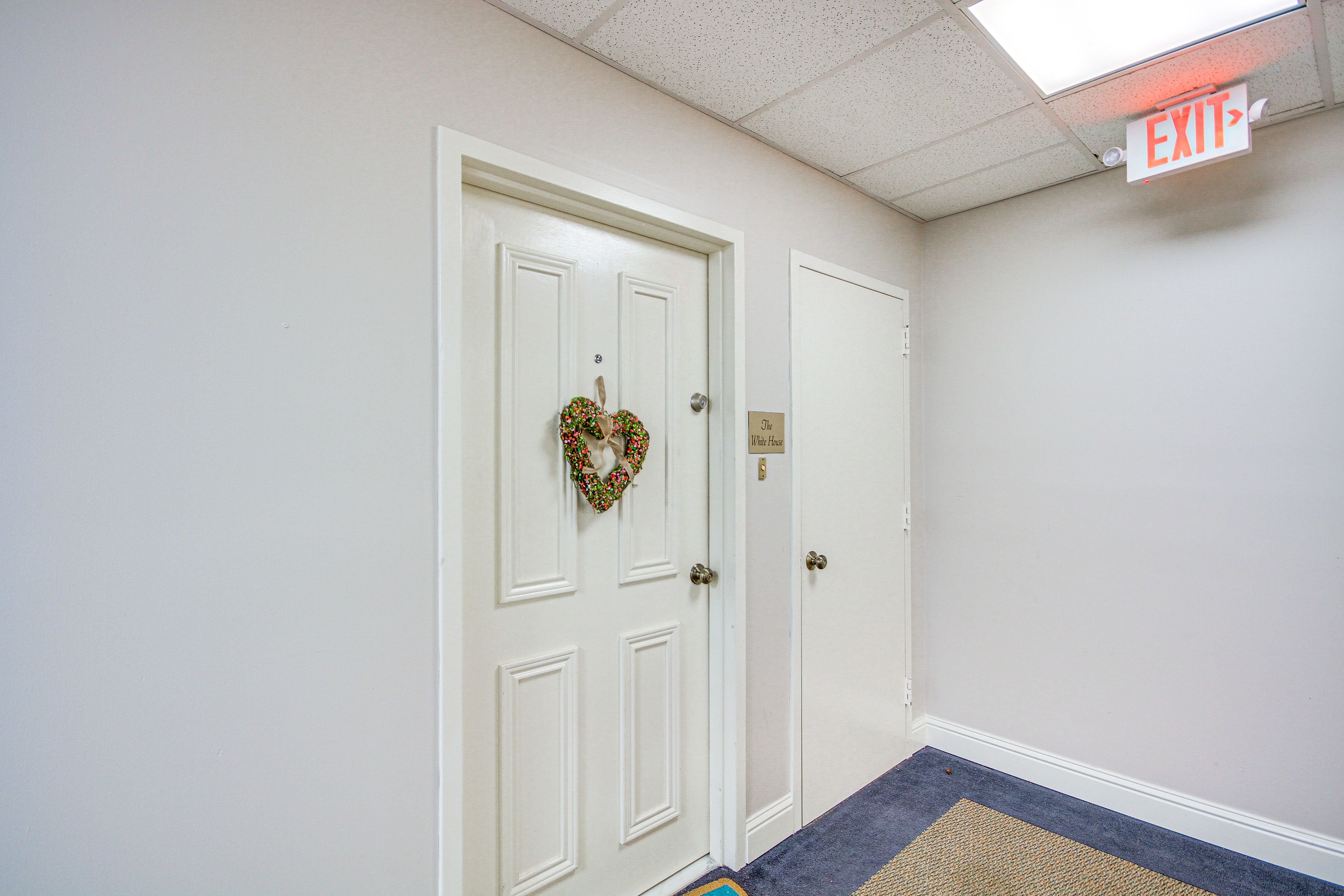 Unit Entrance | Step-Free Entry | Elevator Access