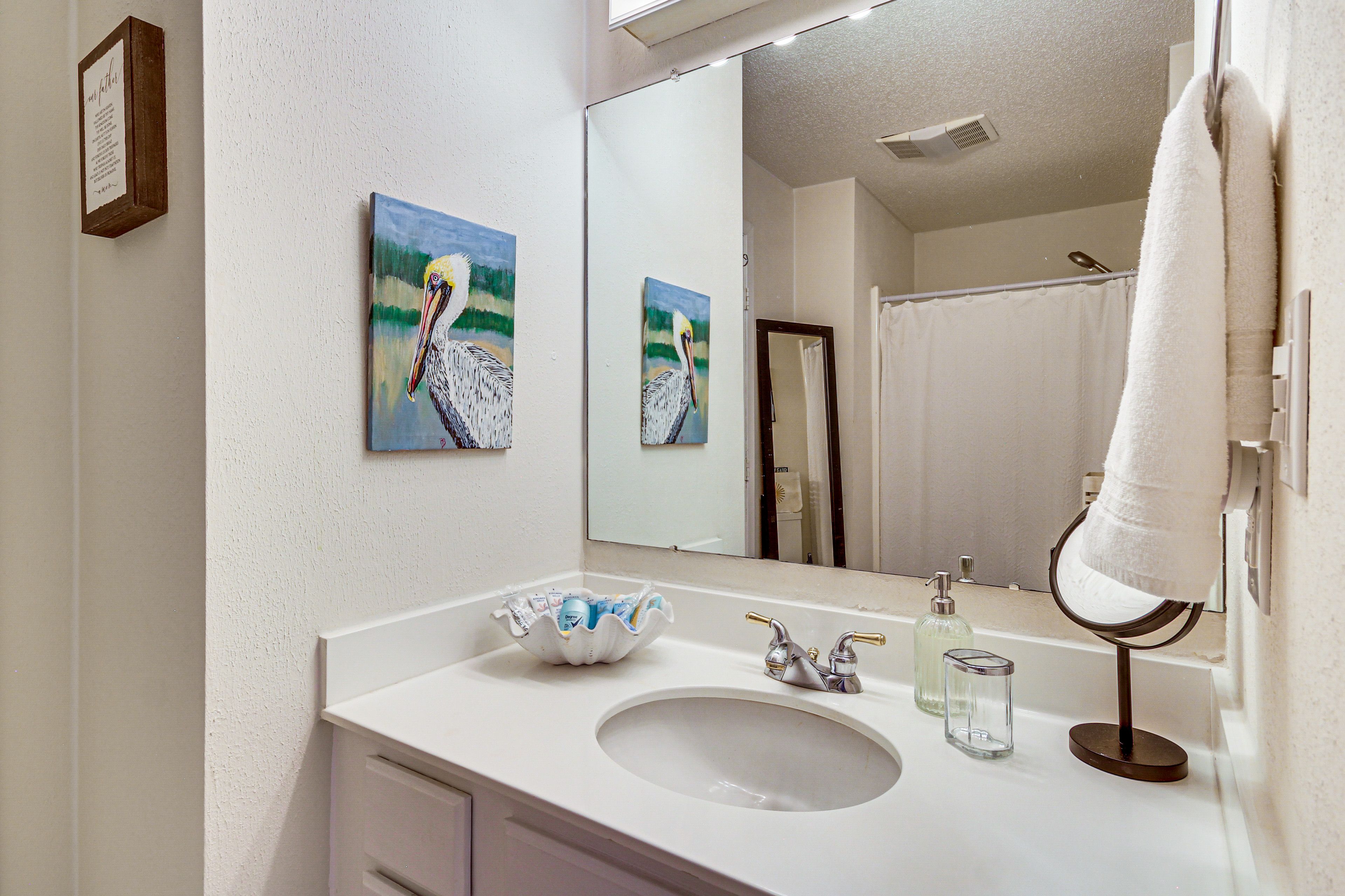 En-Suite Bathroom | Towels Provided