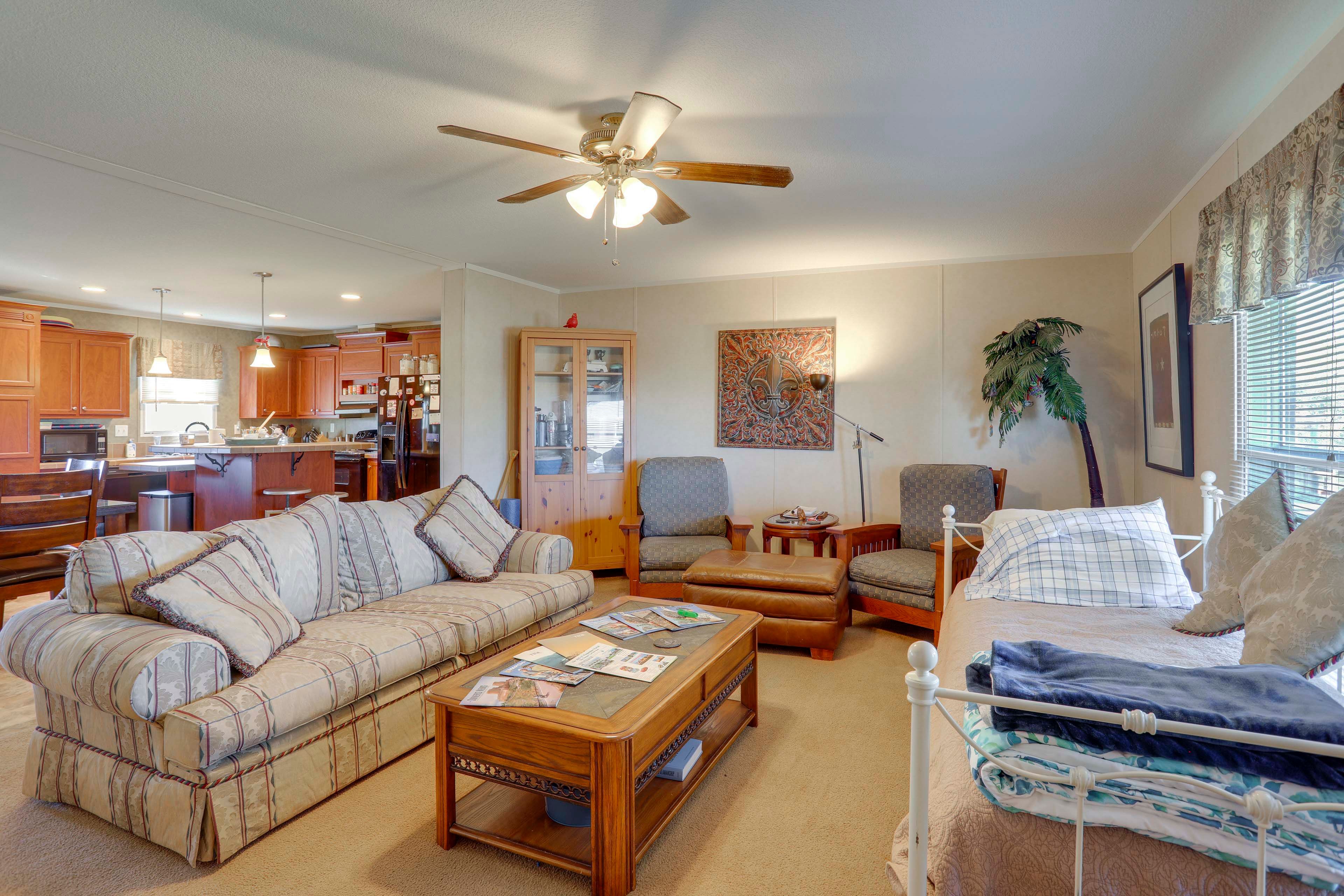 Living Room | Twin Daybed