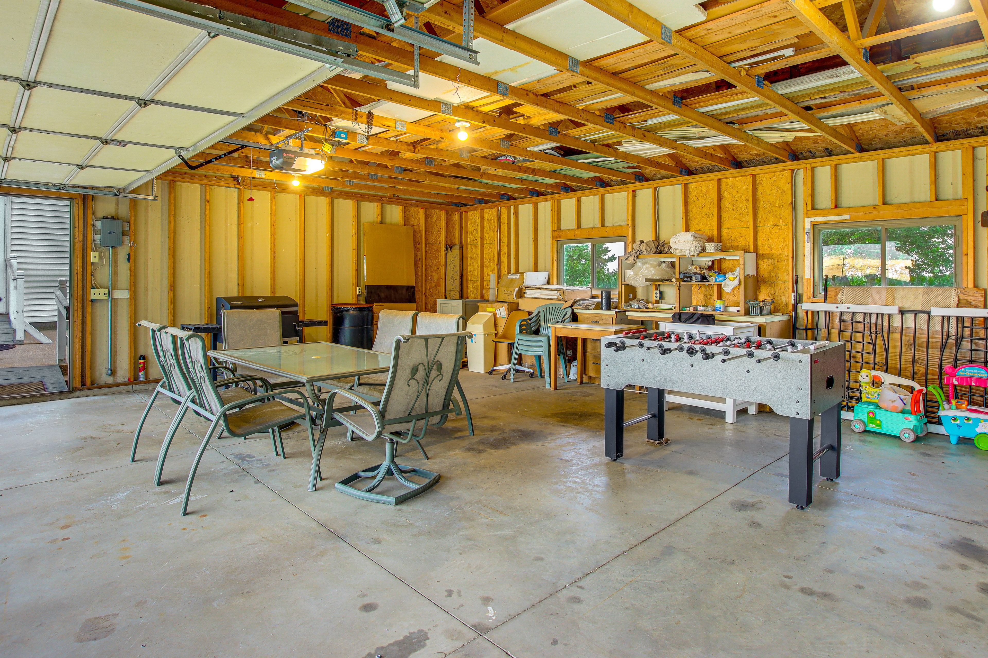 Garage | Foosball Table | Gas Grill | Charcoal Grill | Outdoor Seating & Dining