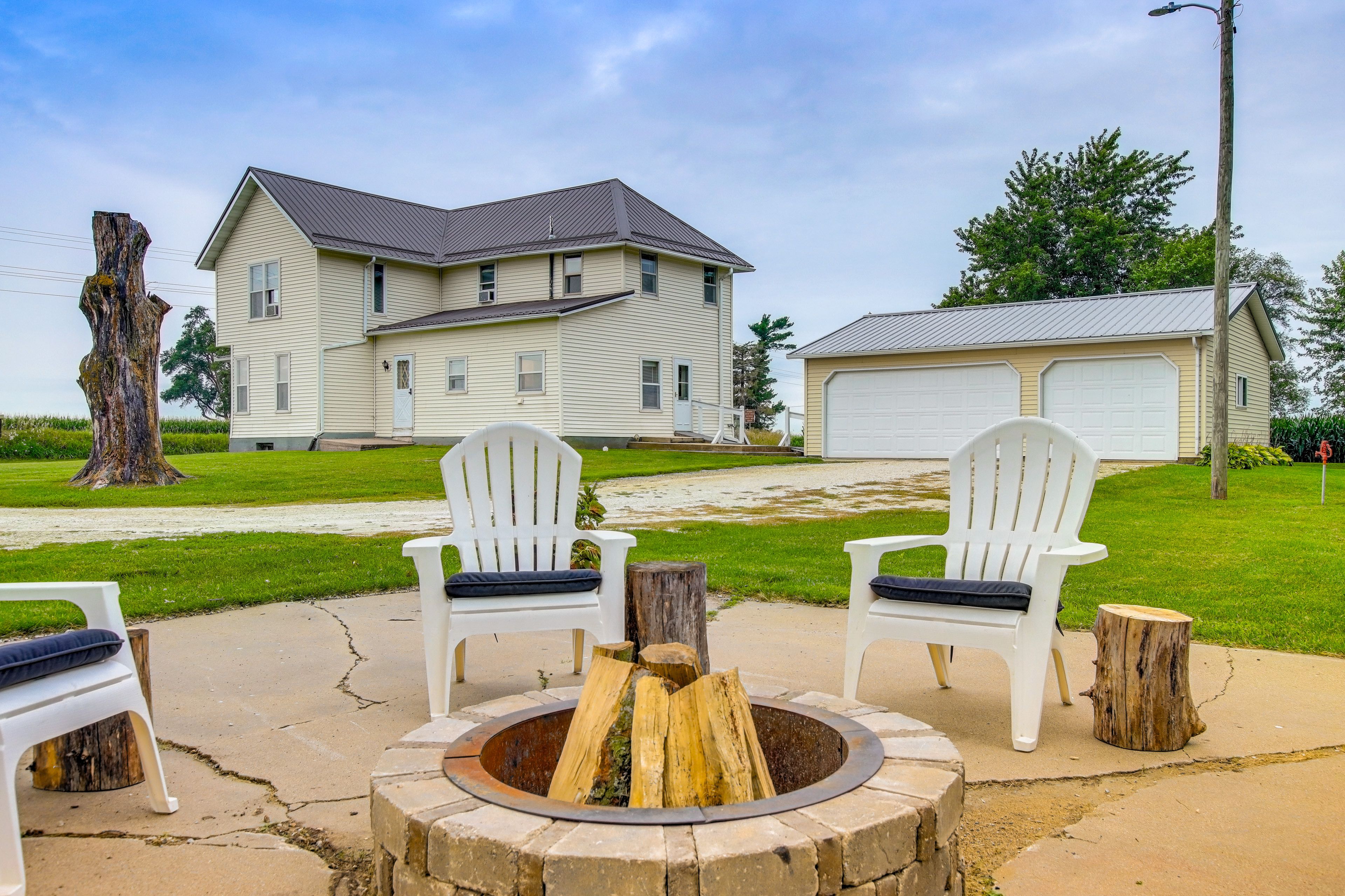 Fire Pit | Picnic Table