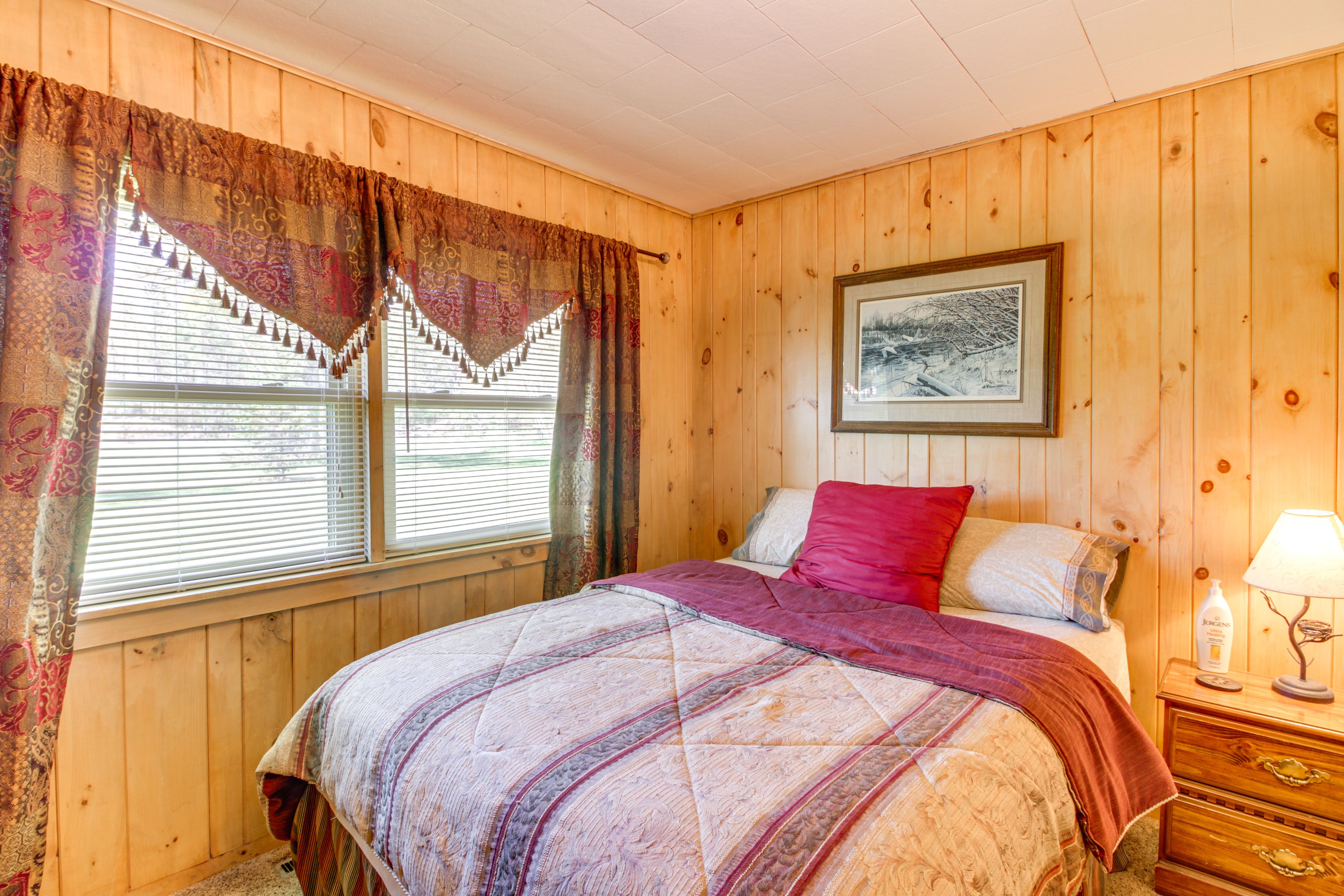Bedroom 3 | Queen Bed | Main Level