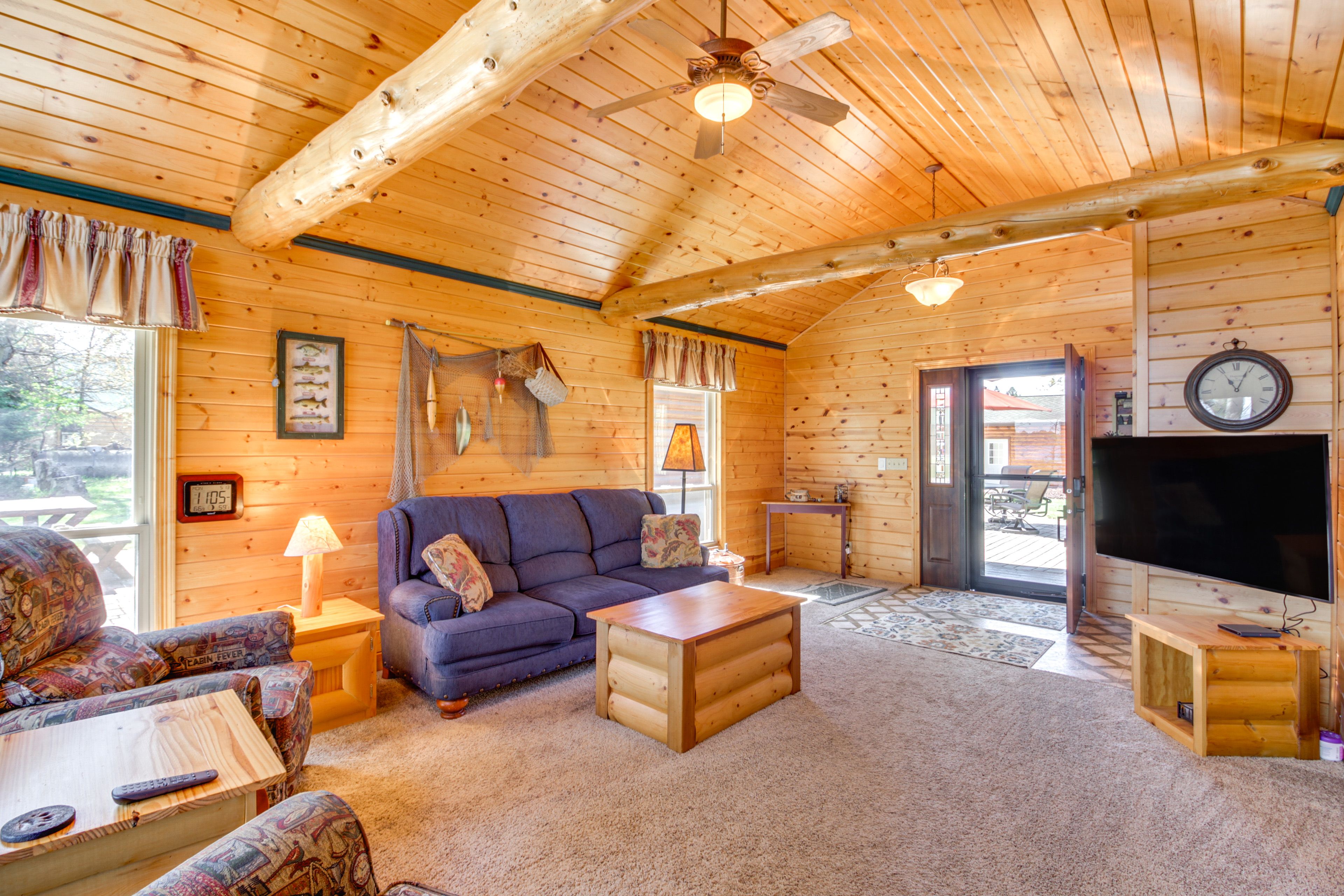 Living Room | Smart TV | Main Level