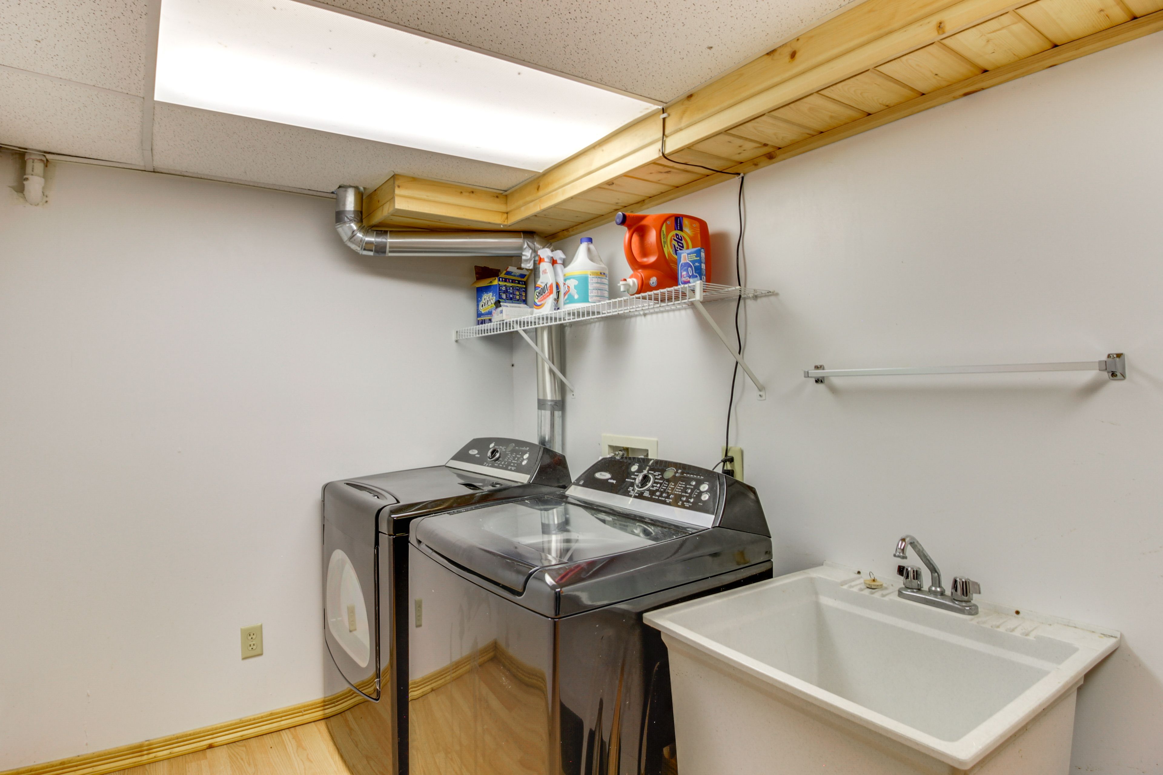 Washer & Dryer | Lower Level