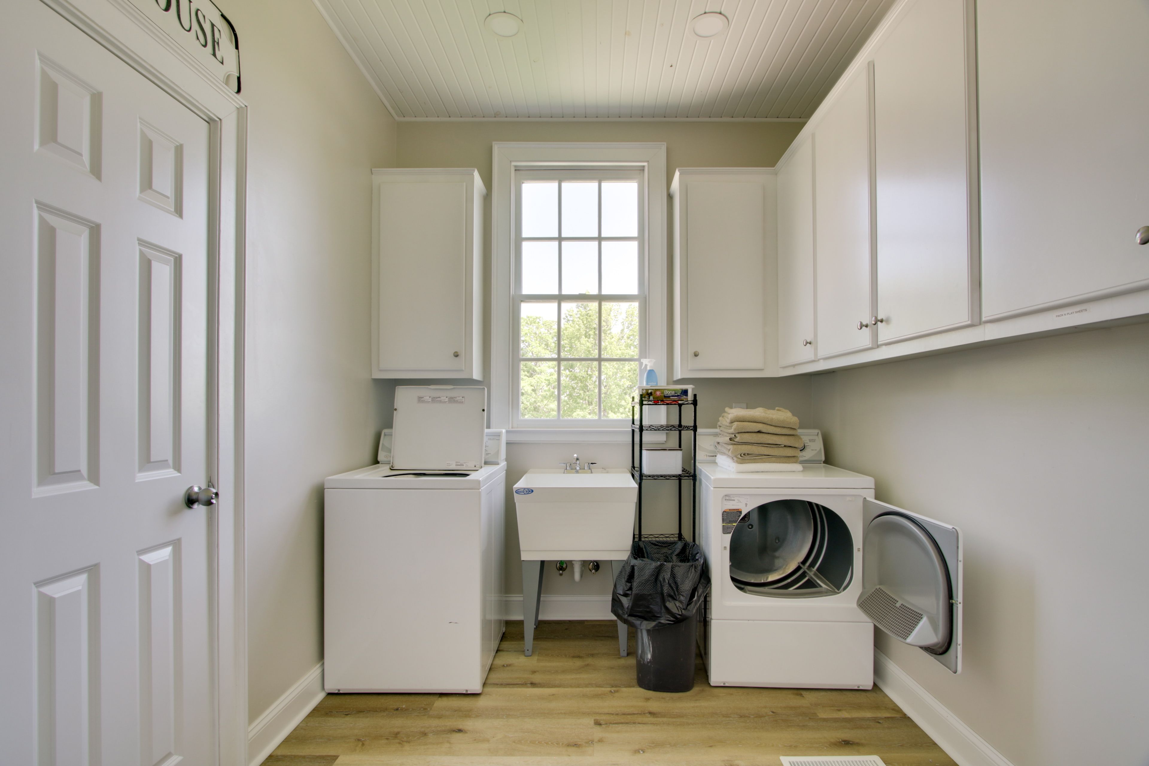 Laundry Area | Main Level