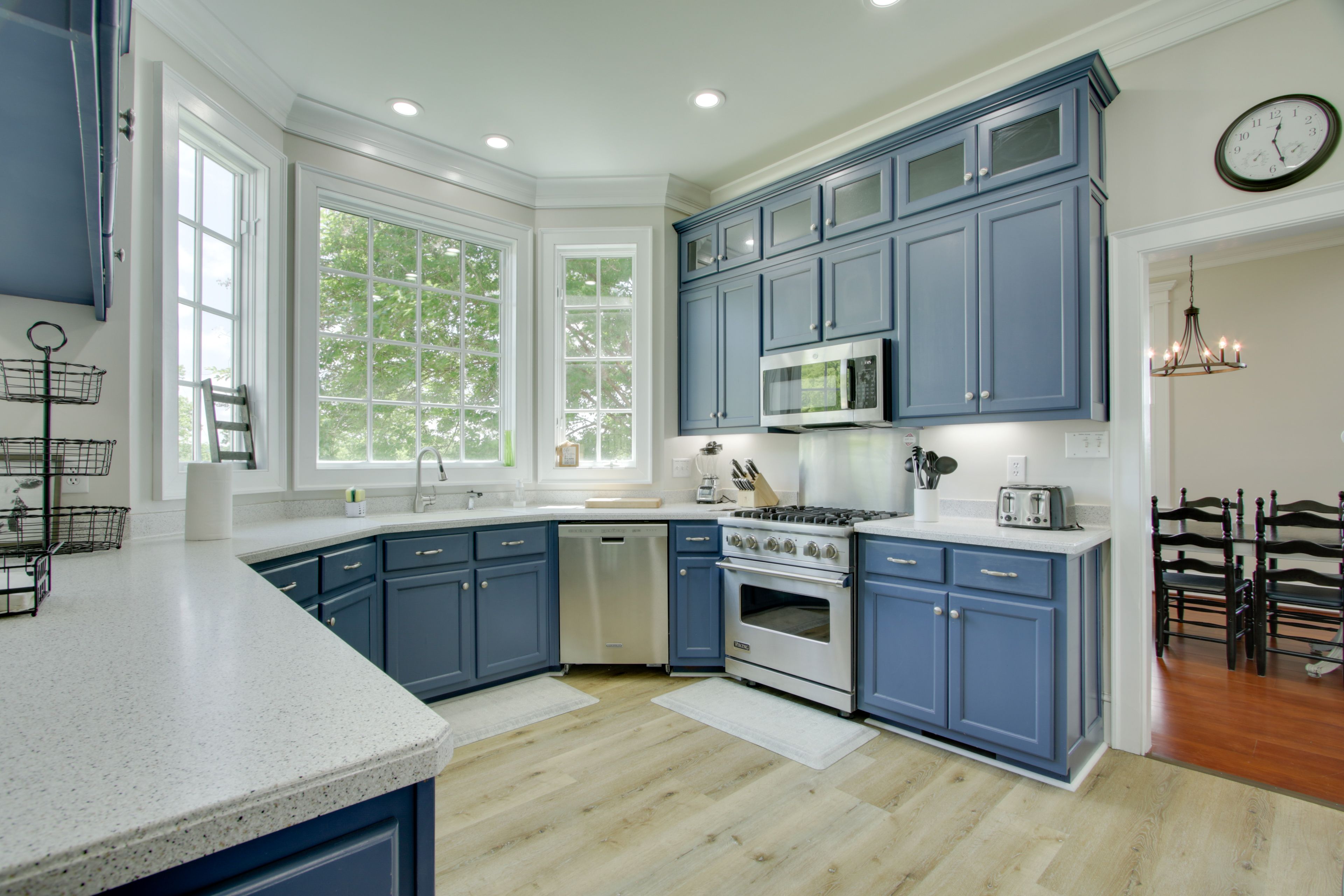 Kitchen | Main Level