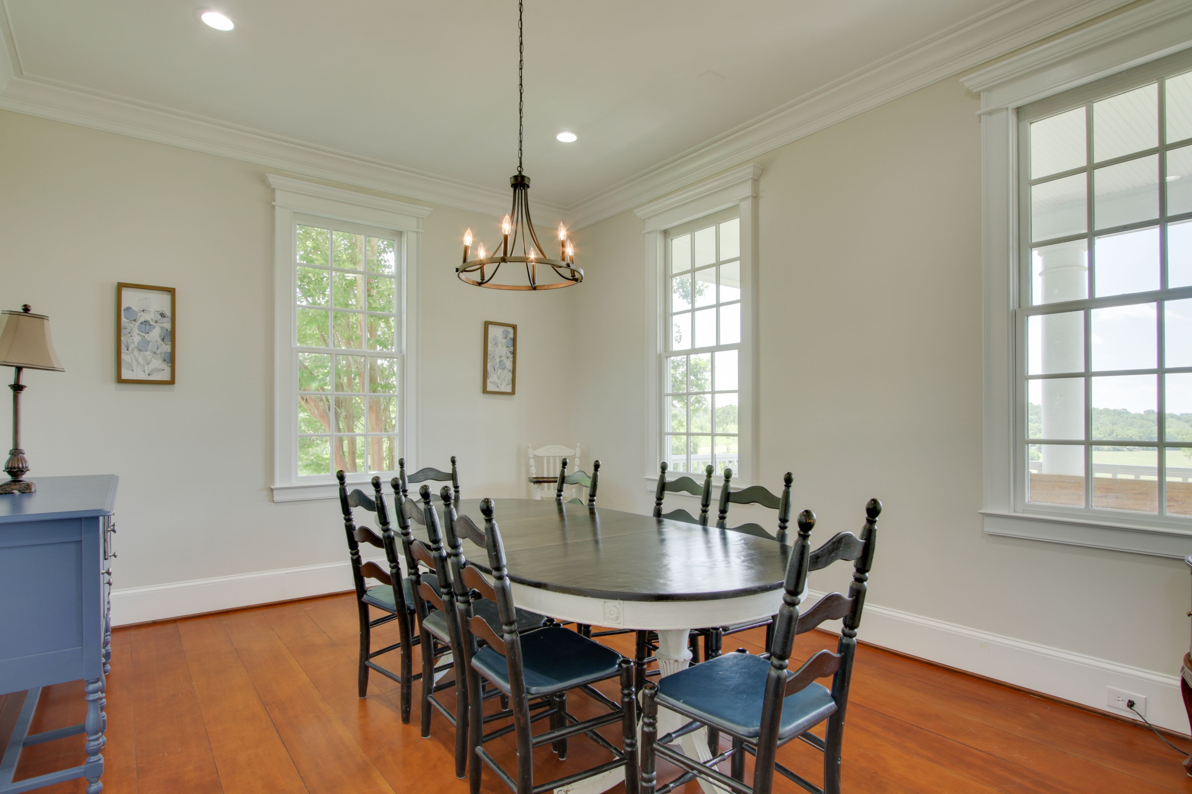 Dining Room | Dishware/Flatware Provided | Main Level