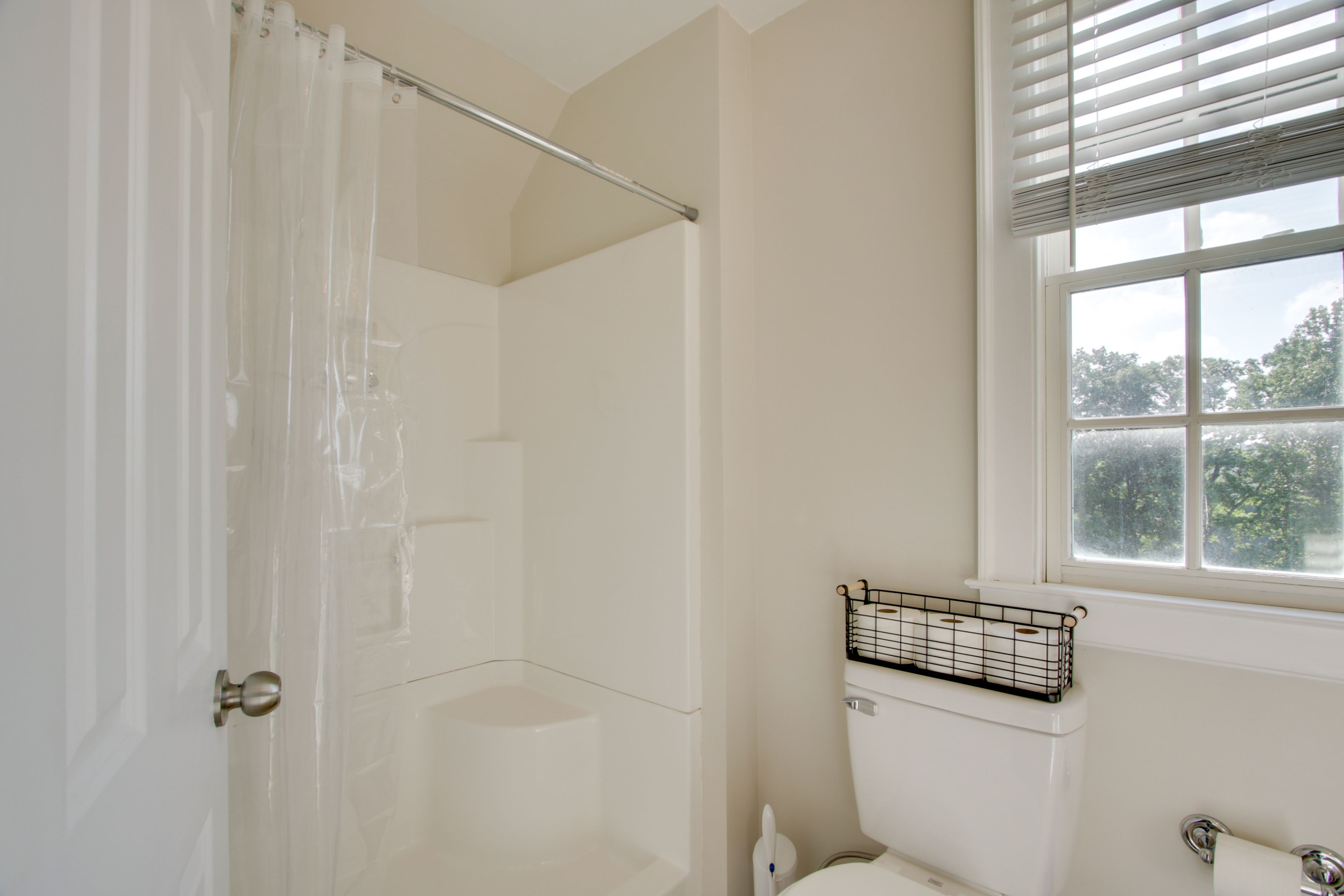 Full Bathroom | Upper Level