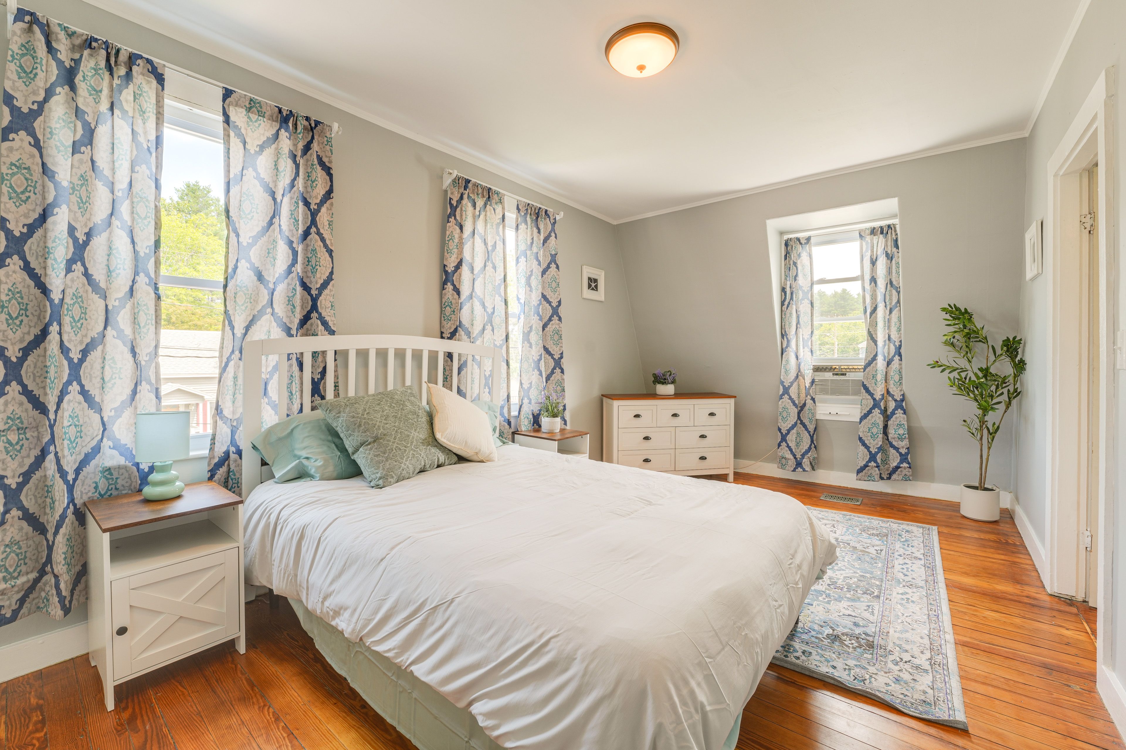 Bedroom 1 | 2nd Floor | Queen Bed | Linens Provided