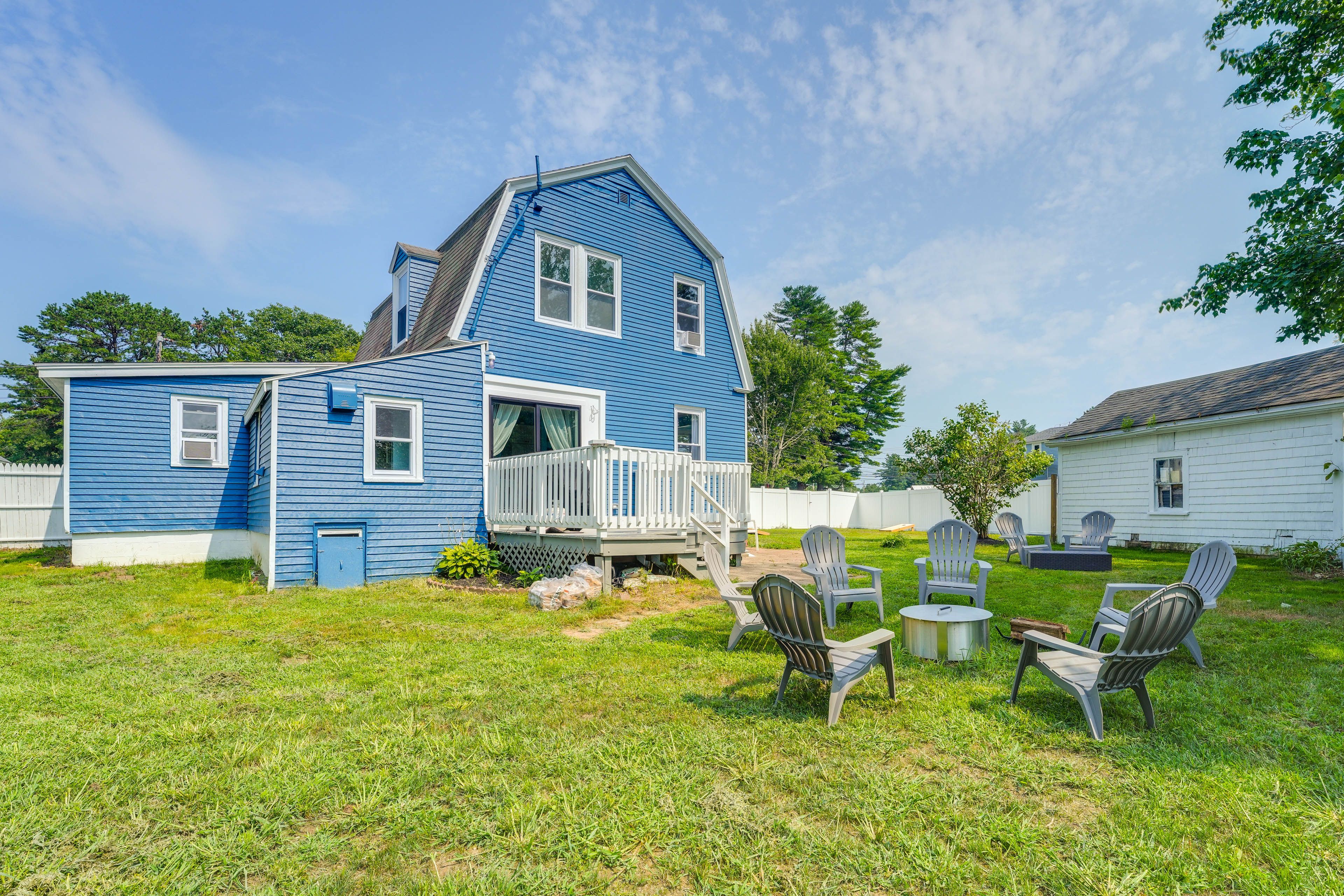 Old Orchard Beach Vacation Rental | 2BR | 1BA | 4 Steps to Enter | 1,200 Sq Ft
