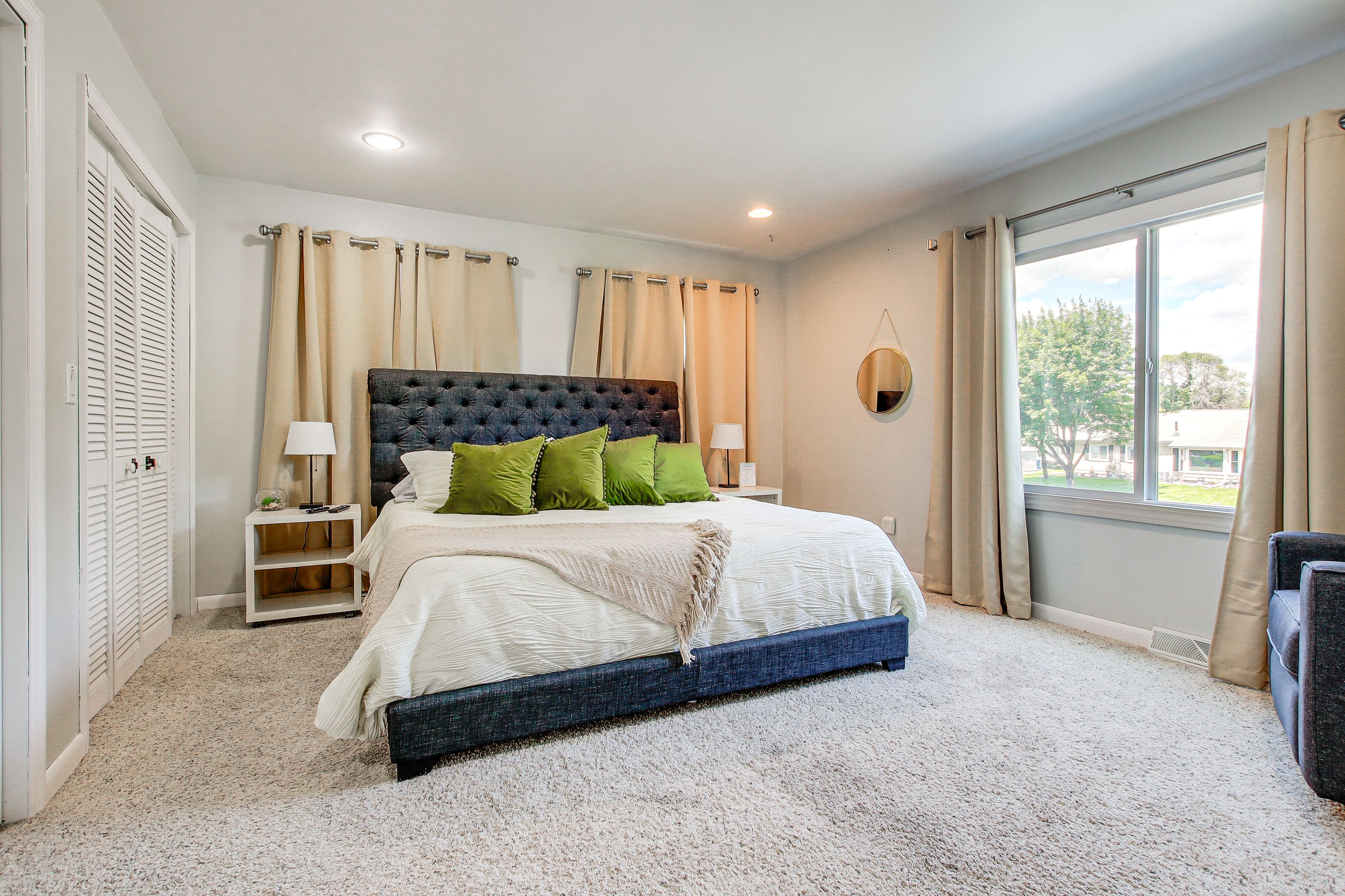 Bedroom 1 | King Bed | 2nd Floor | En-Suite Bathroom