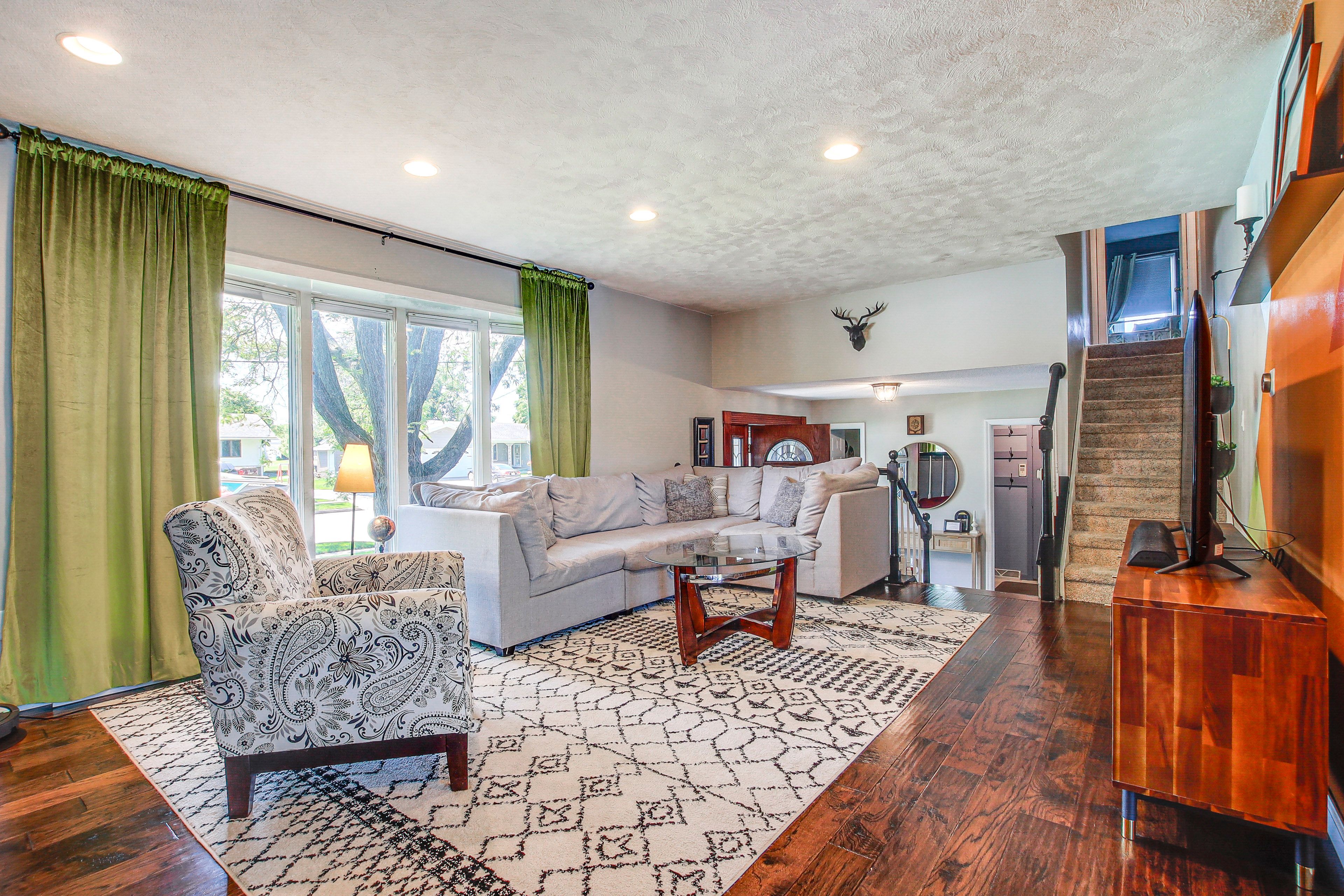 Living Room | 1st Floor | Smart TV | Interior Steps Required