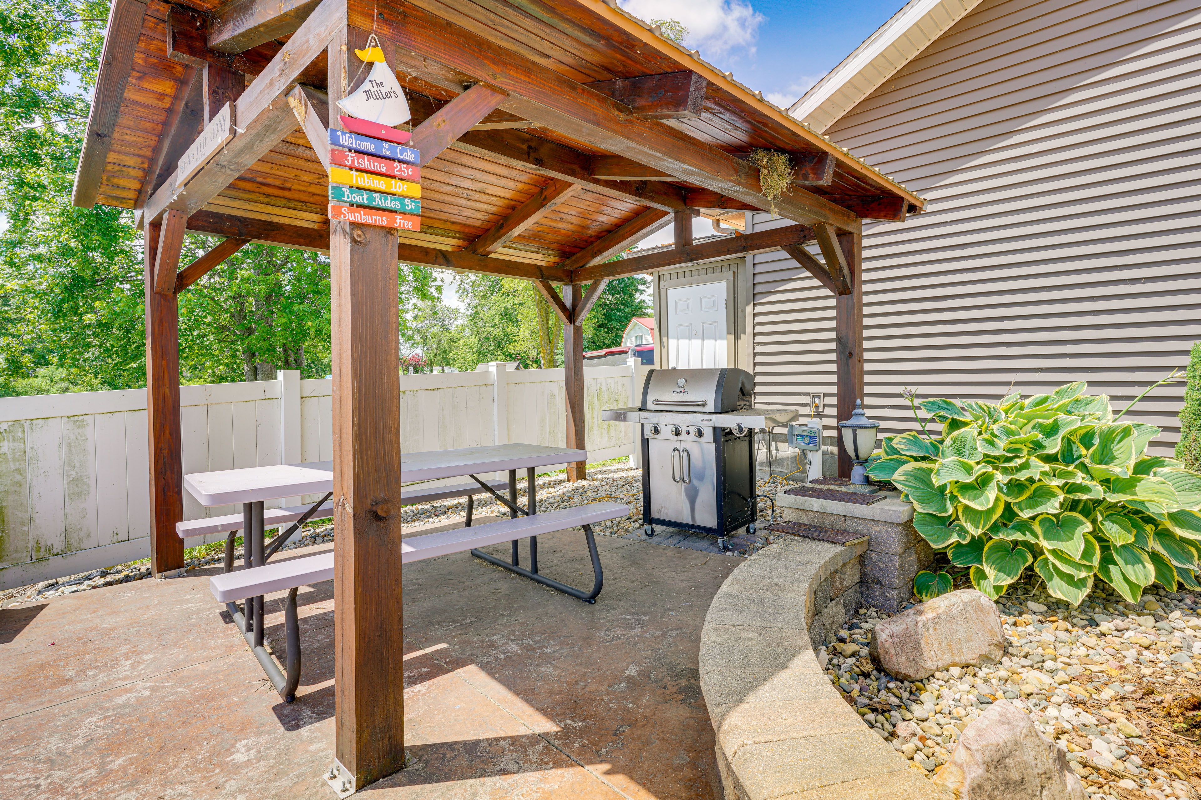 Patio | Lake View | Boat Dock | Gas Grill | Fire Pit