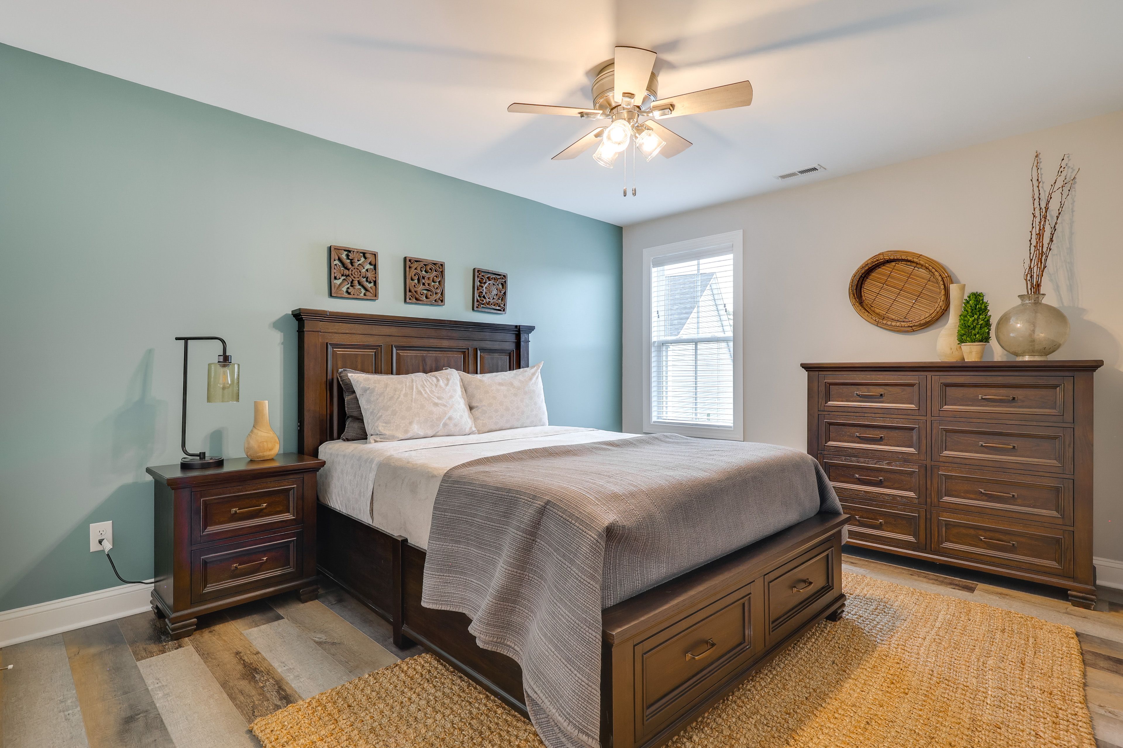 Bedroom 4 | Queen Bed | 2nd Floor