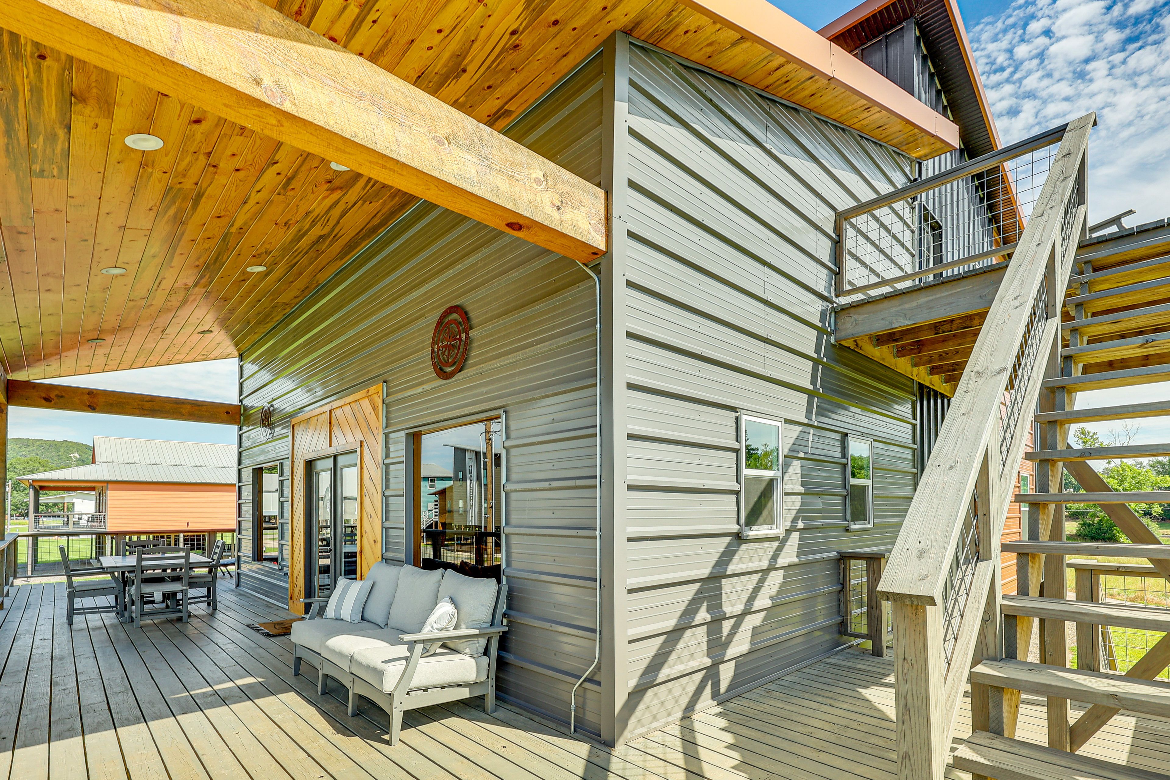 Deck | Outdoor Seating