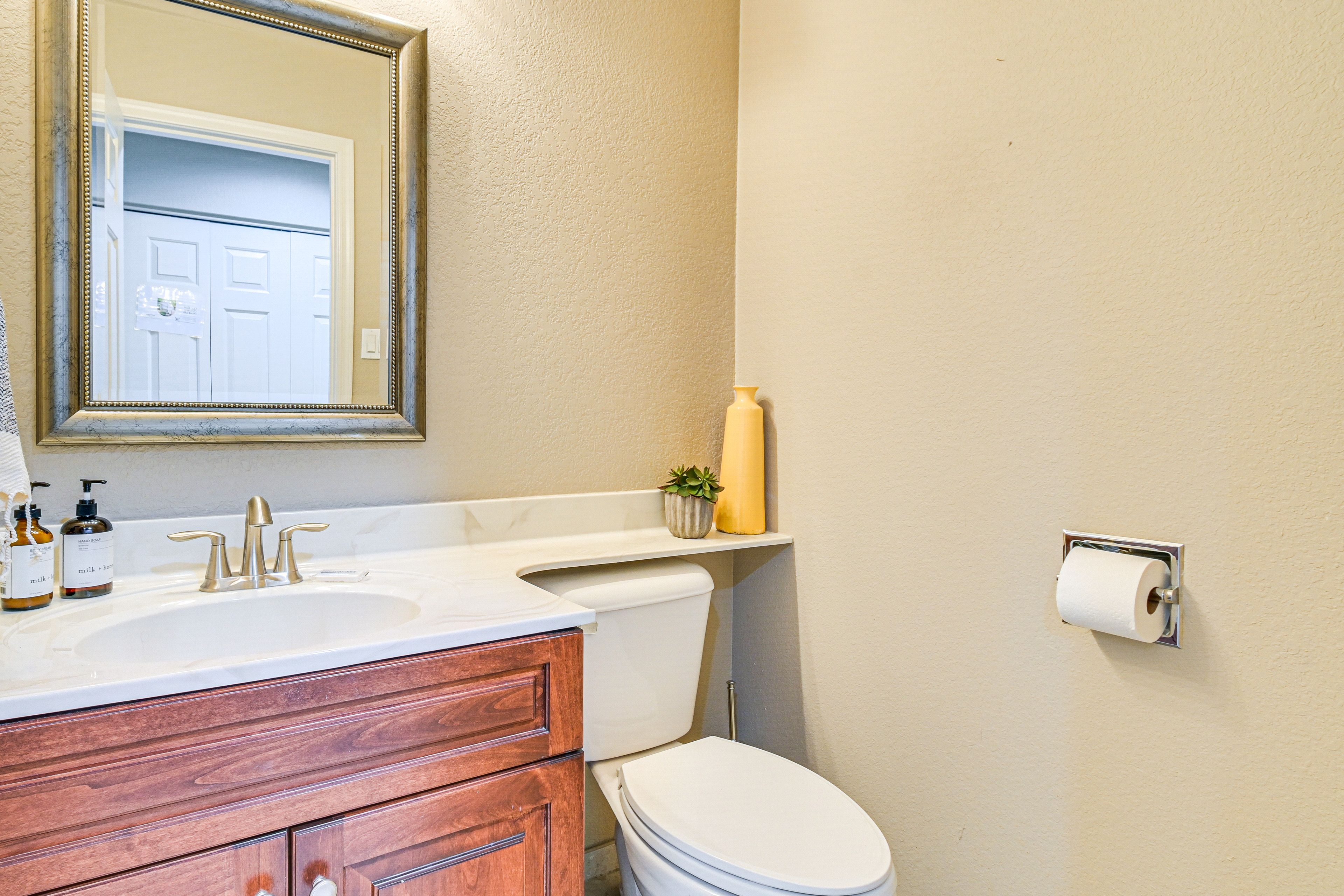 Half Bathroom | 1st Floor