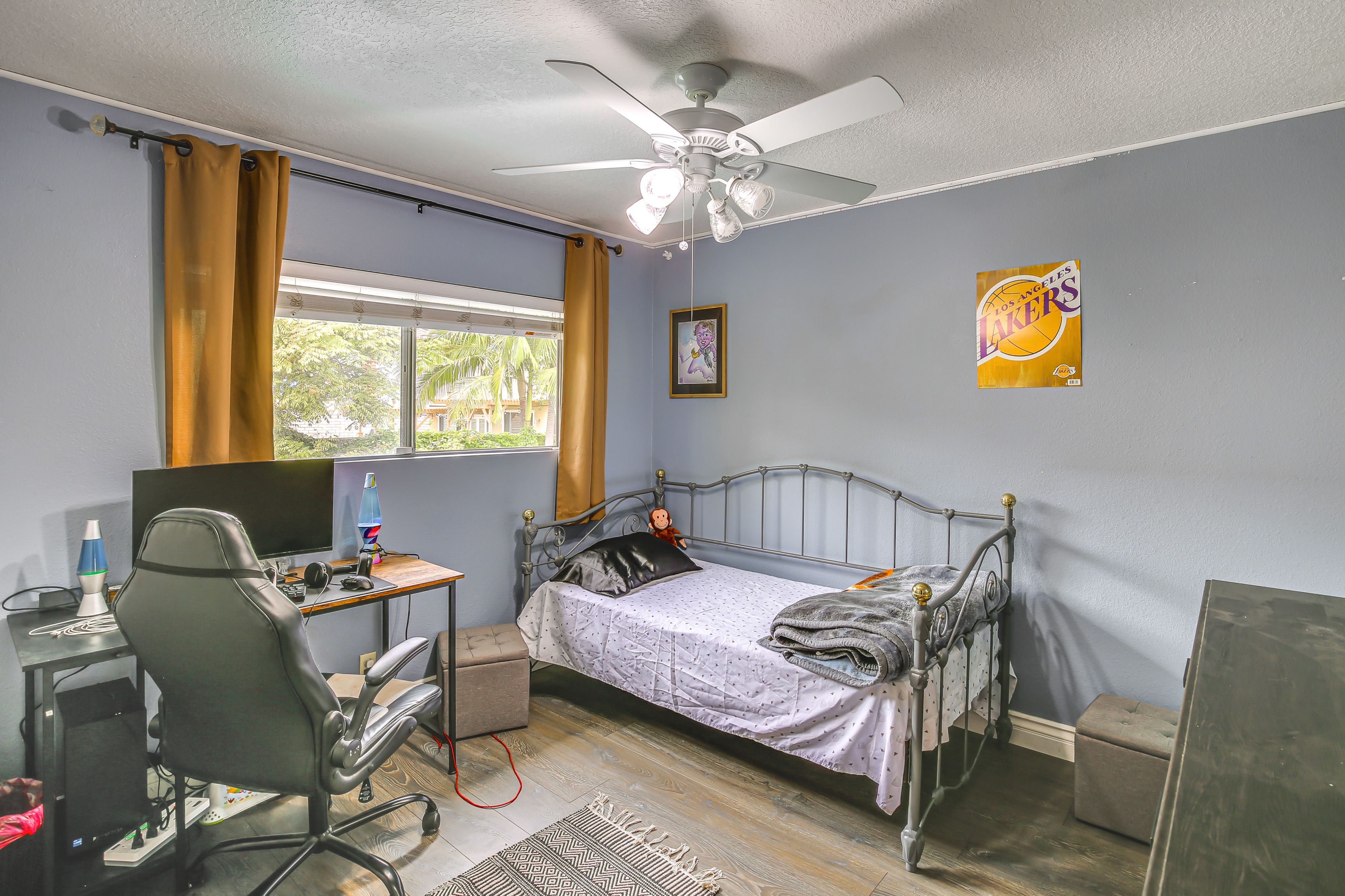 Bedroom 3 | Twin Daybed | 2nd Floor