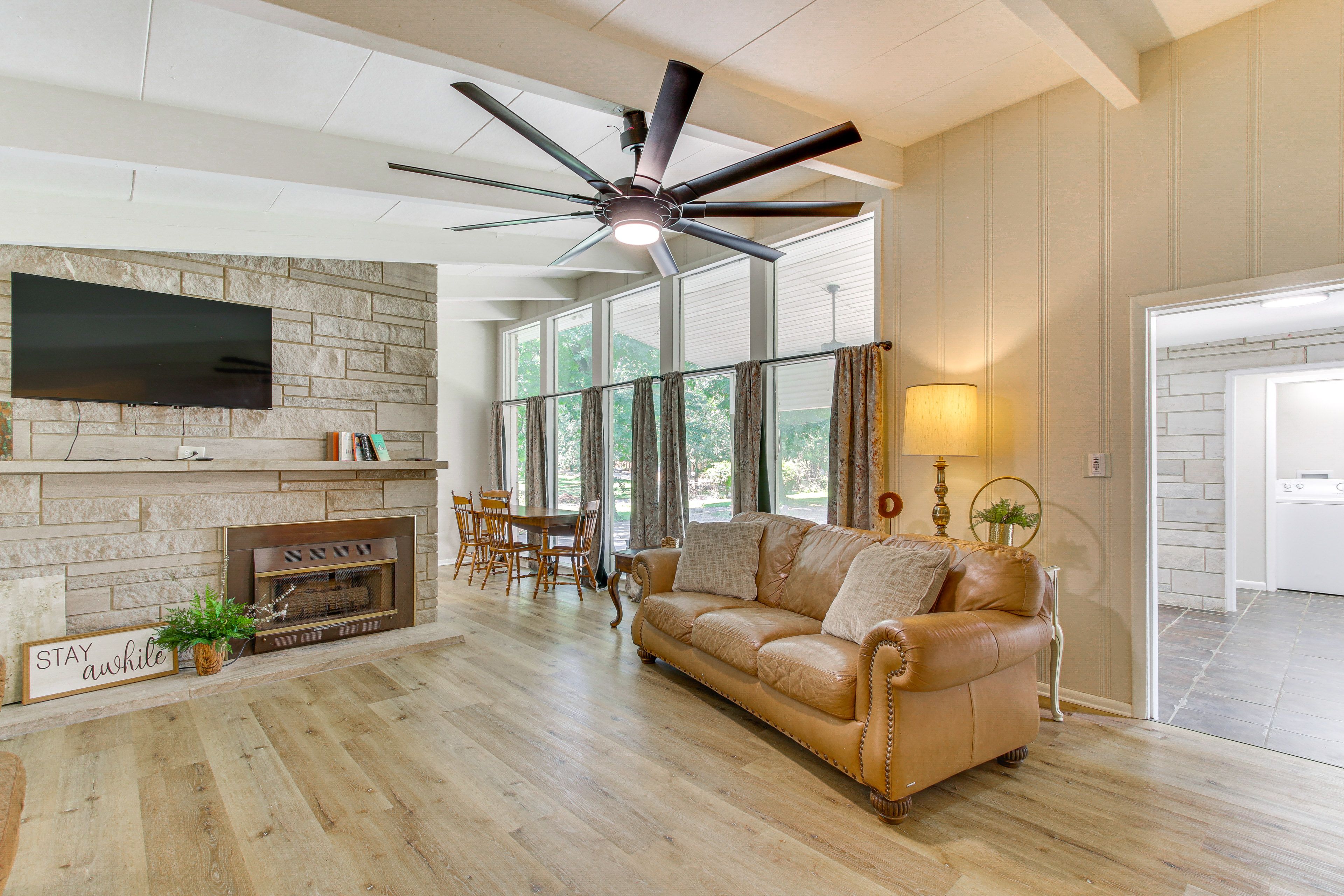 Living Room | Electric Heating | Smart TV