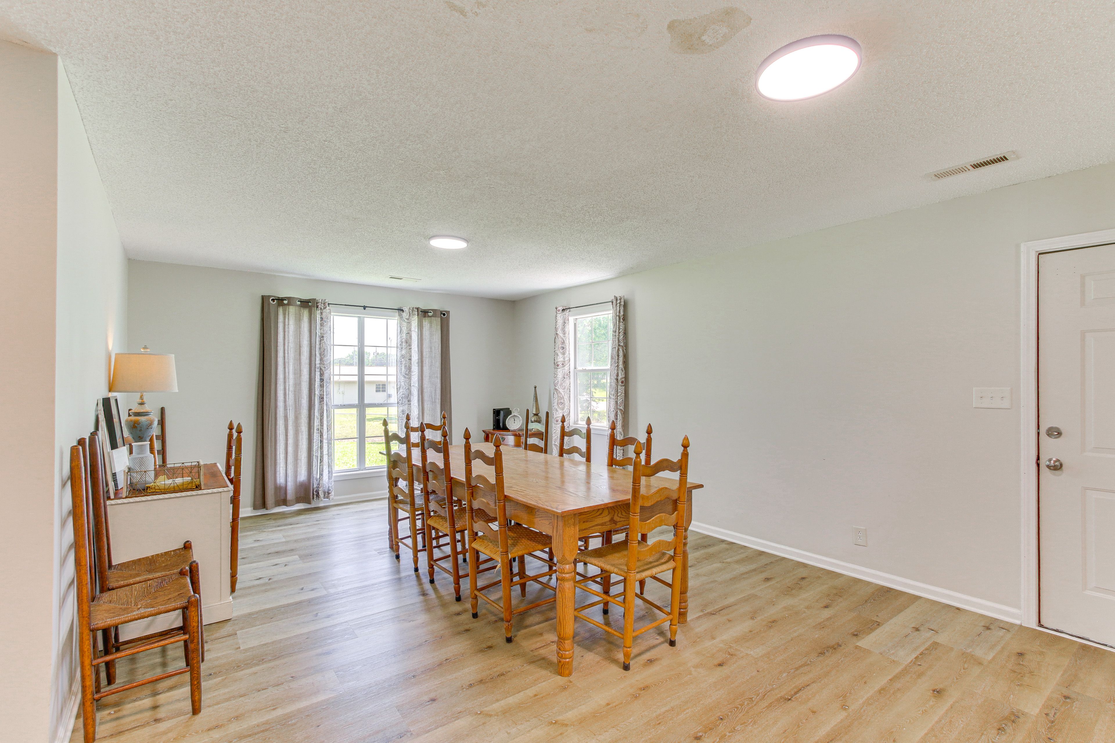 Dining Room | 1 Interior Step