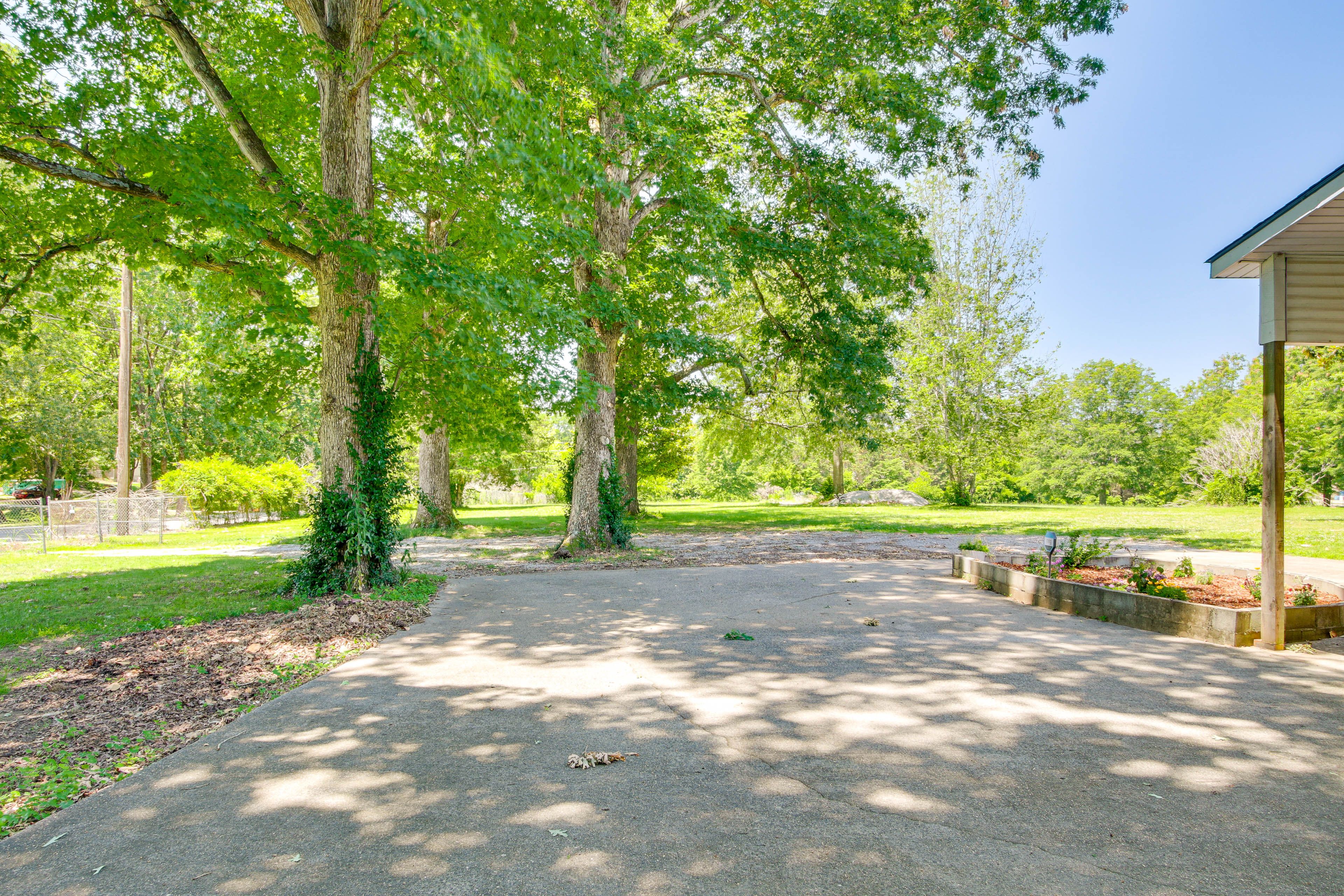 Parking Continued | RV/Trailer/Boat Parking Allowed