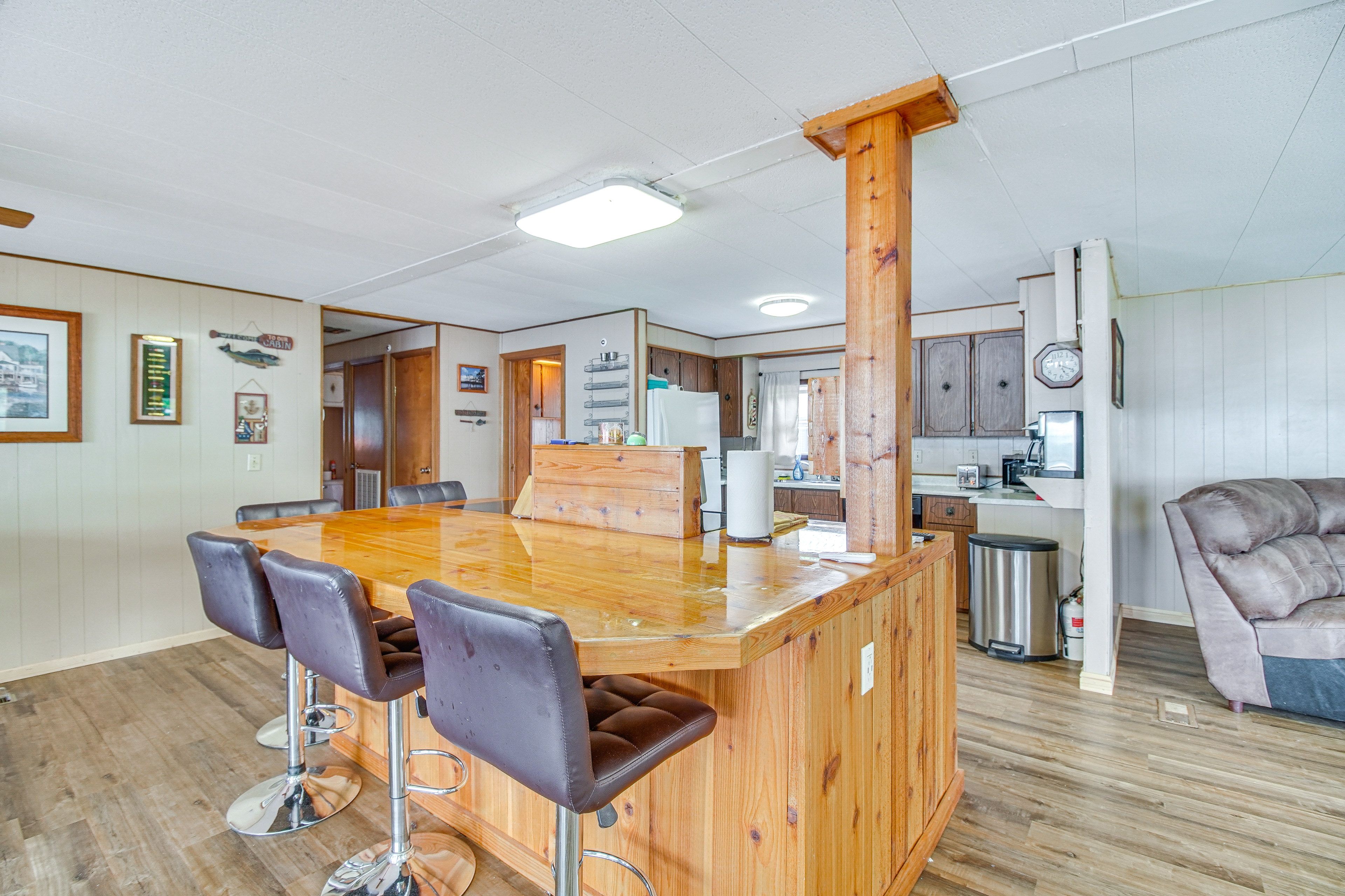 Breakfast Bar