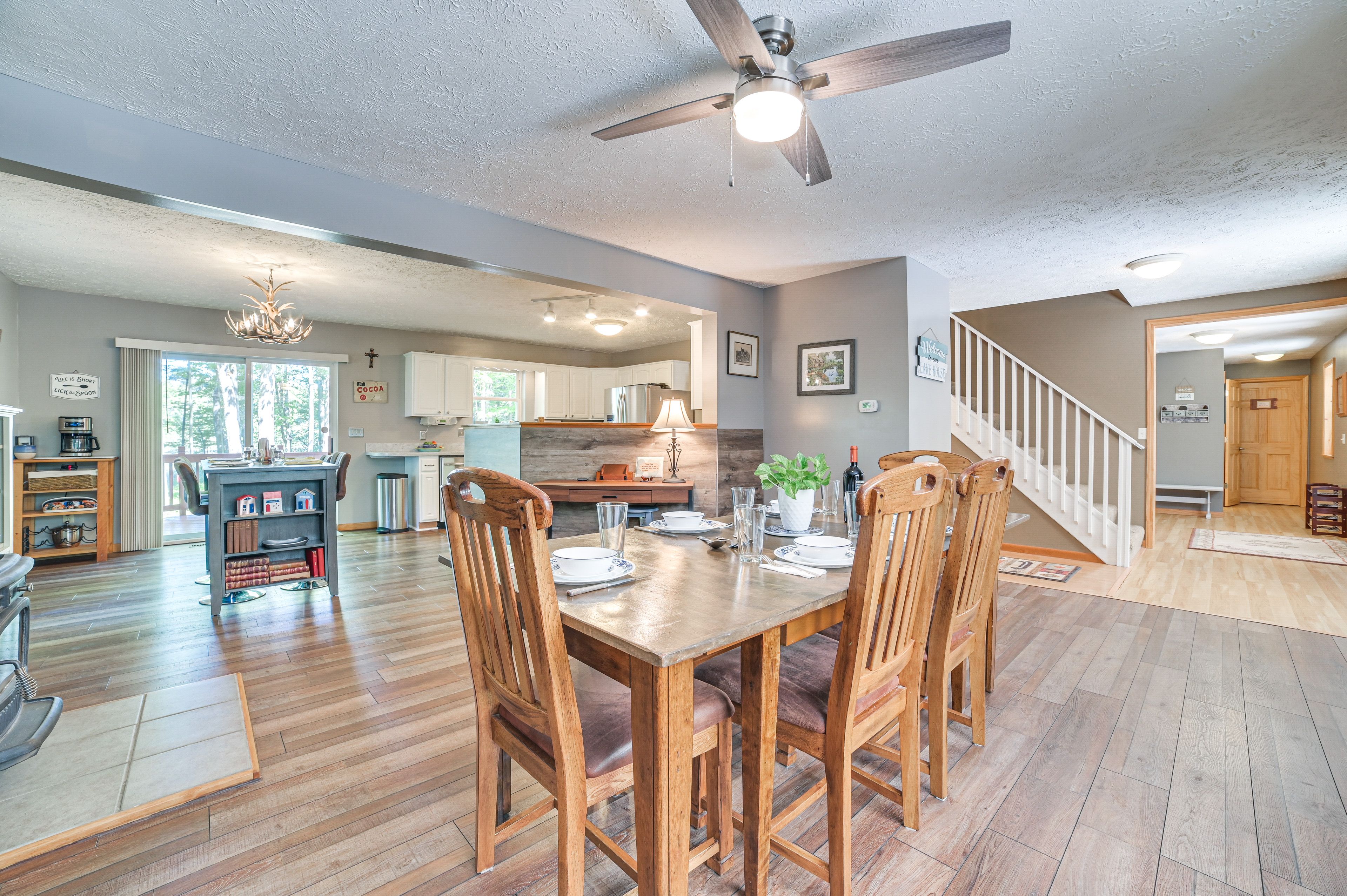 Dining Area | 1st Floor