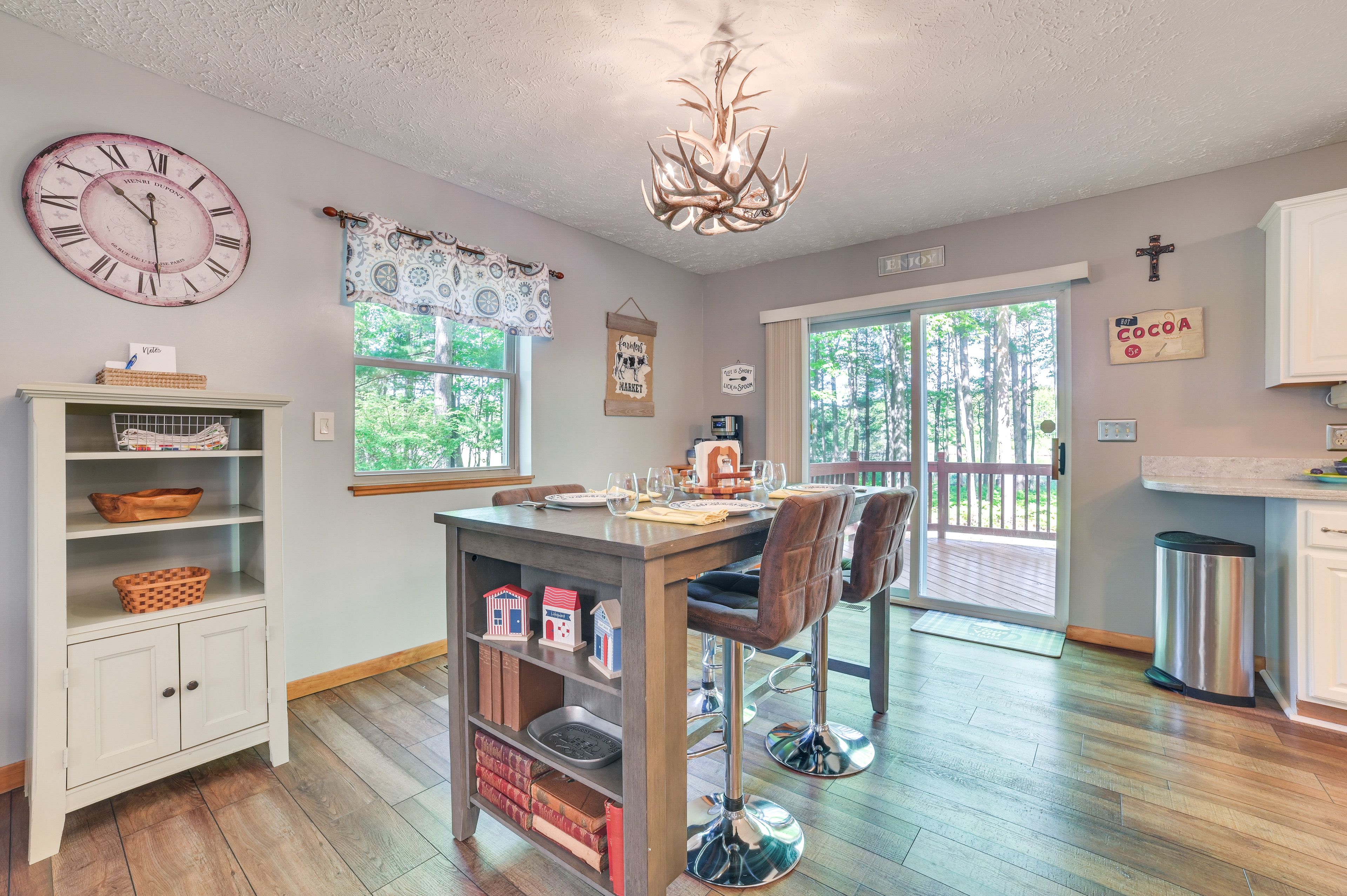 Dining Area | 1st Floor