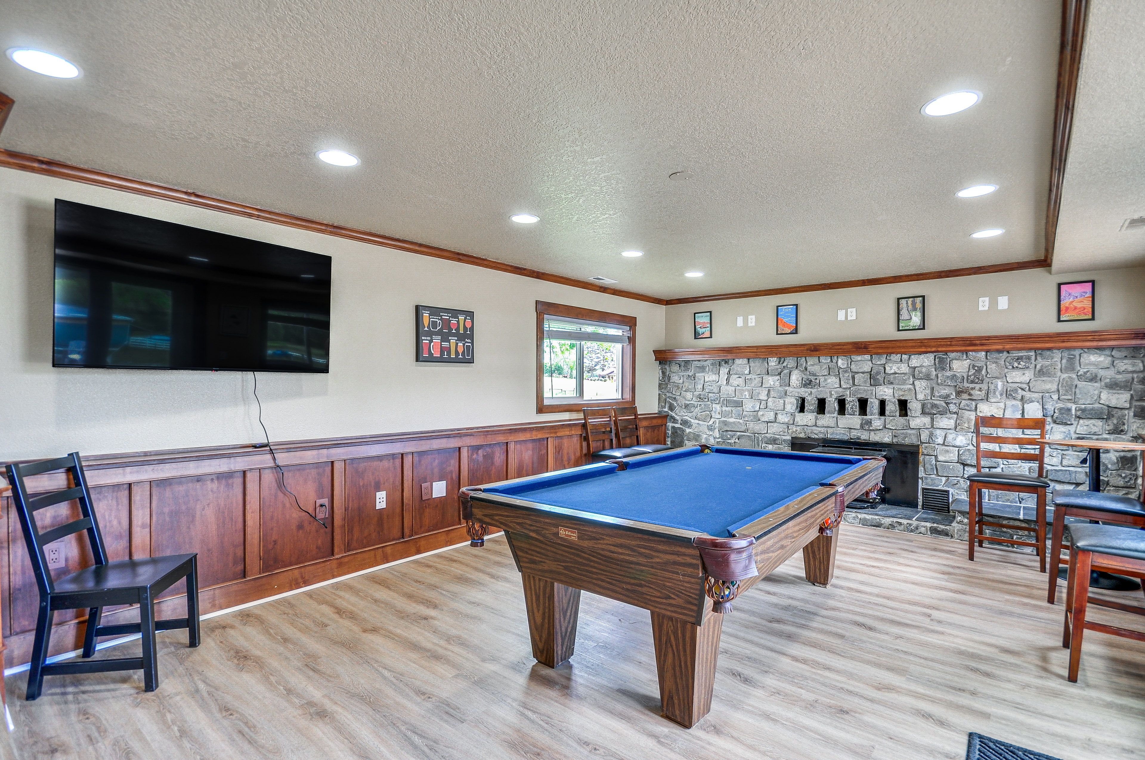 Rec Room | Pool Table | Board Games | Smart TVs | Free WiFi