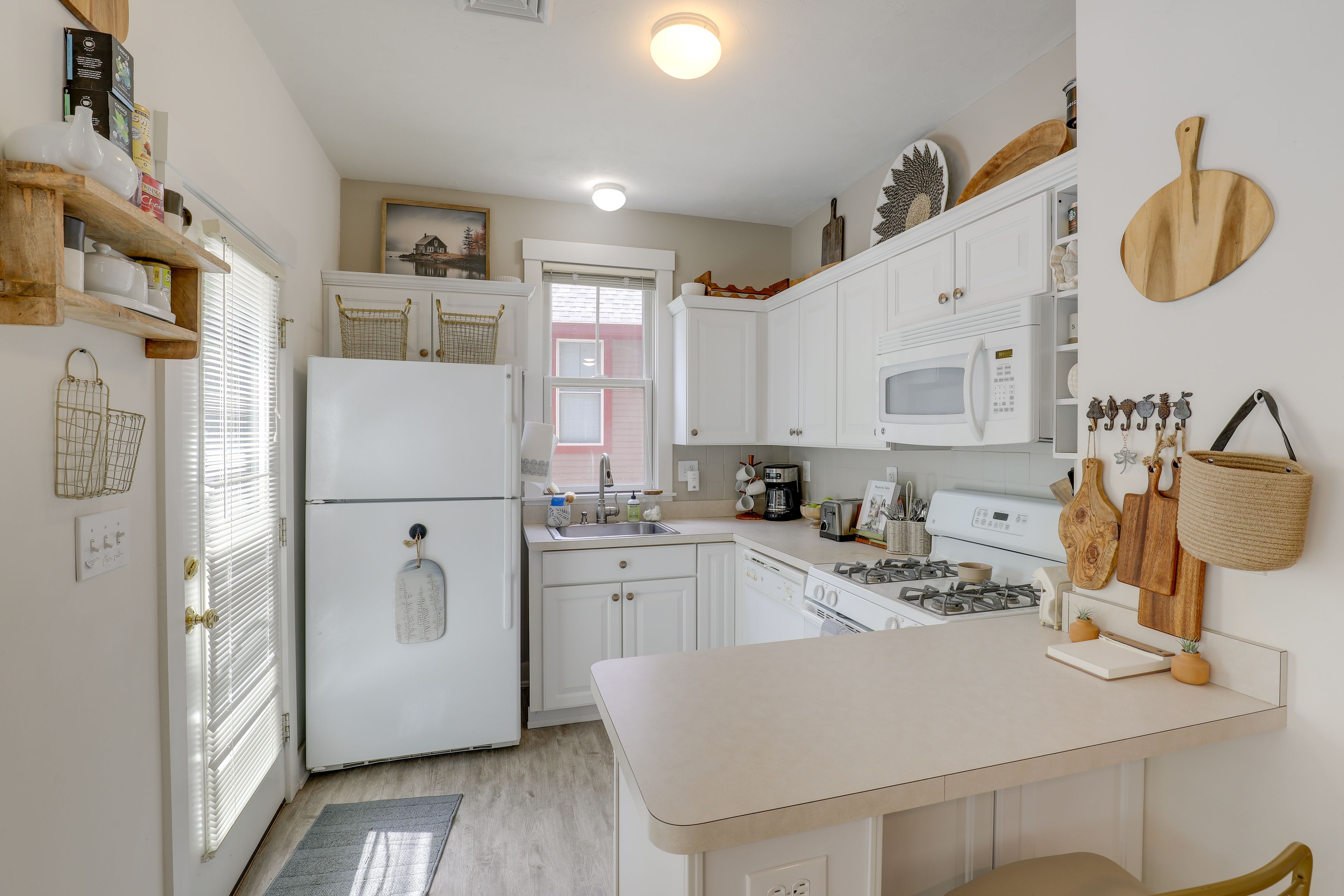 Kitchen | Drip & Keurig Coffee Makers | Toaster | Spices