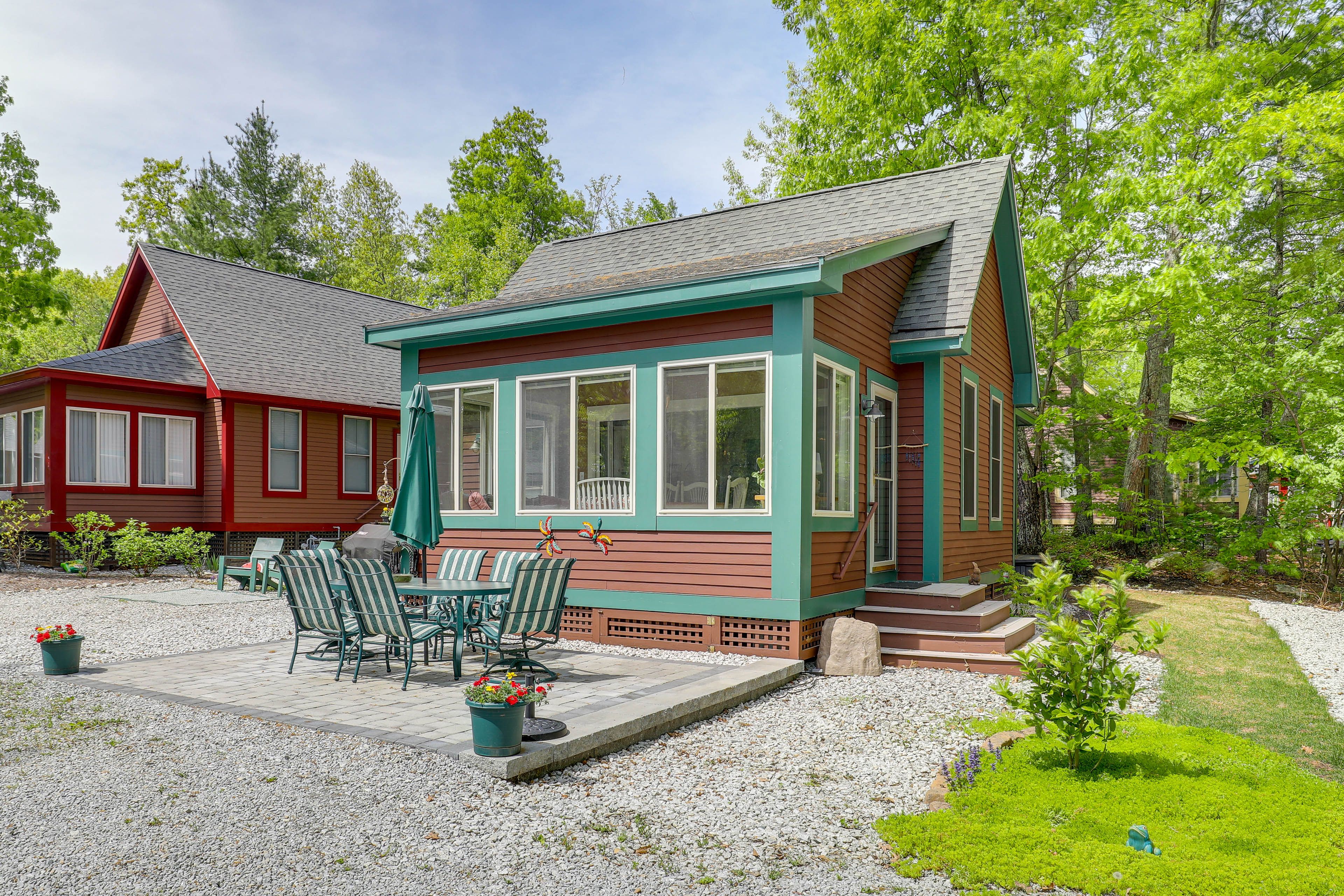 Westford Vacation Rental | 2BR | 1BA | 4 Steps Required | 800 Sq Ft