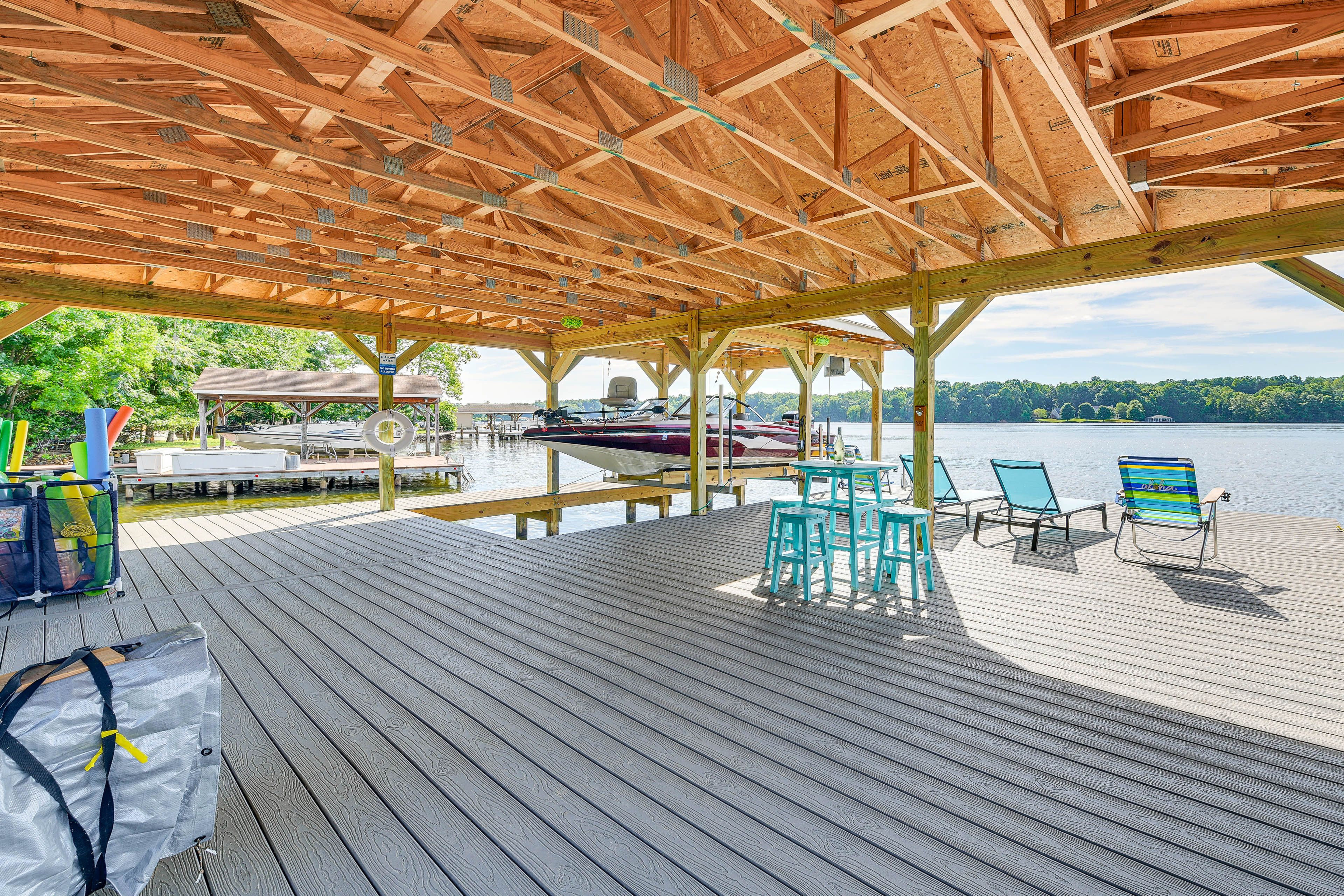 Dock Seating | Toy Storage | Sun Deck