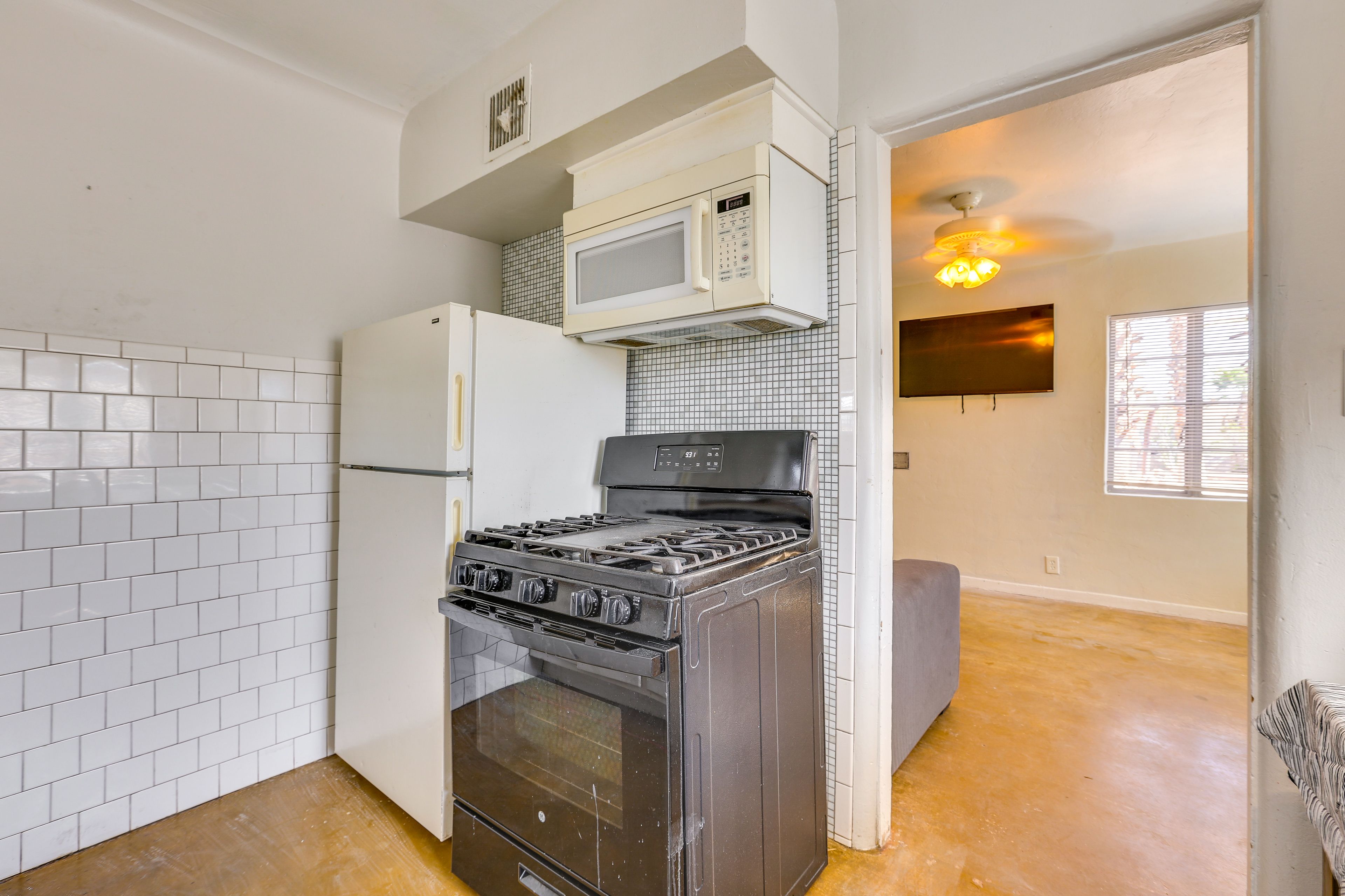 Kitchen | 2 Microwaves | Drip Coffee Maker