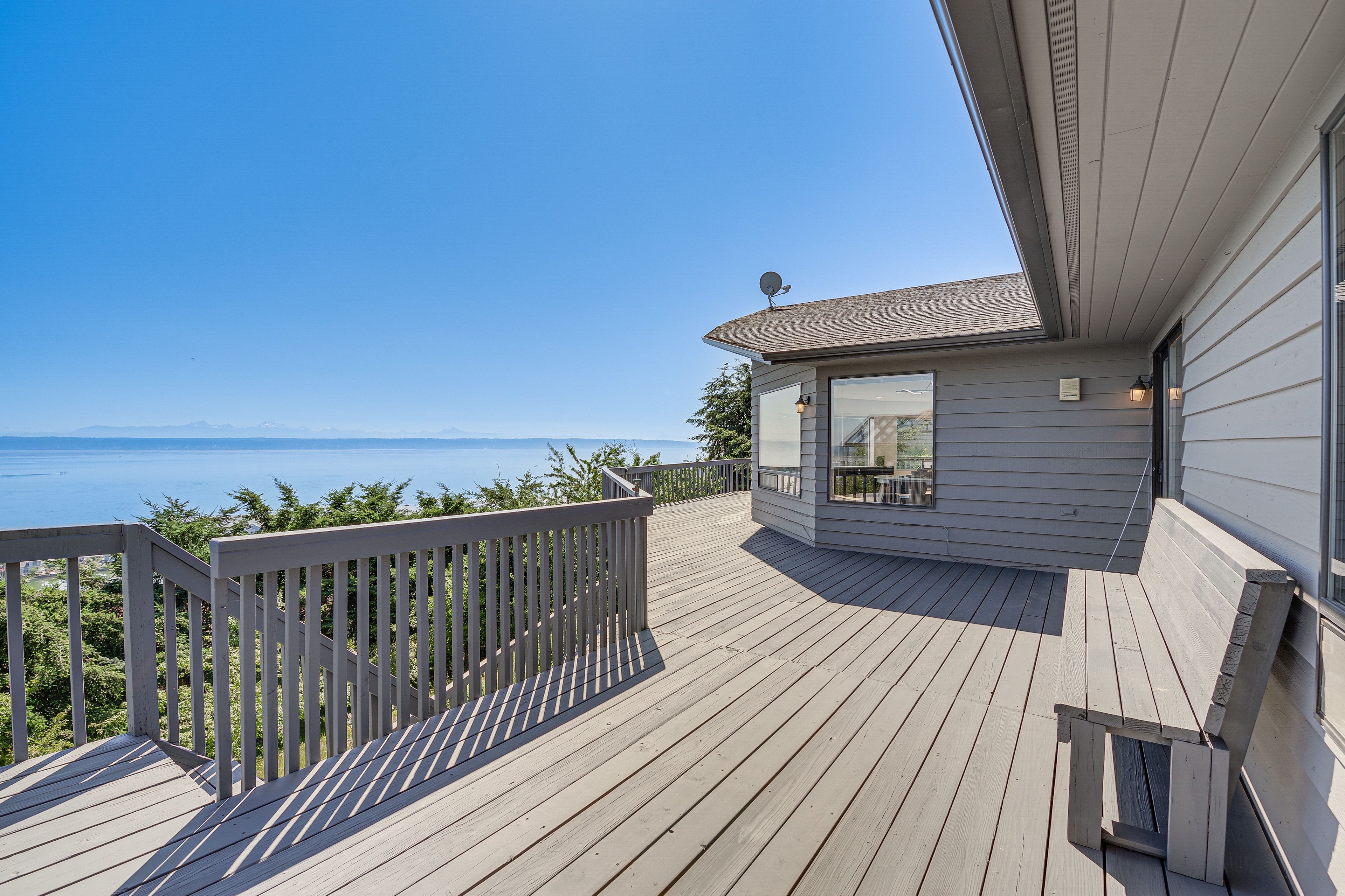 Wraparound Deck | Panoramic Views | Trampoline