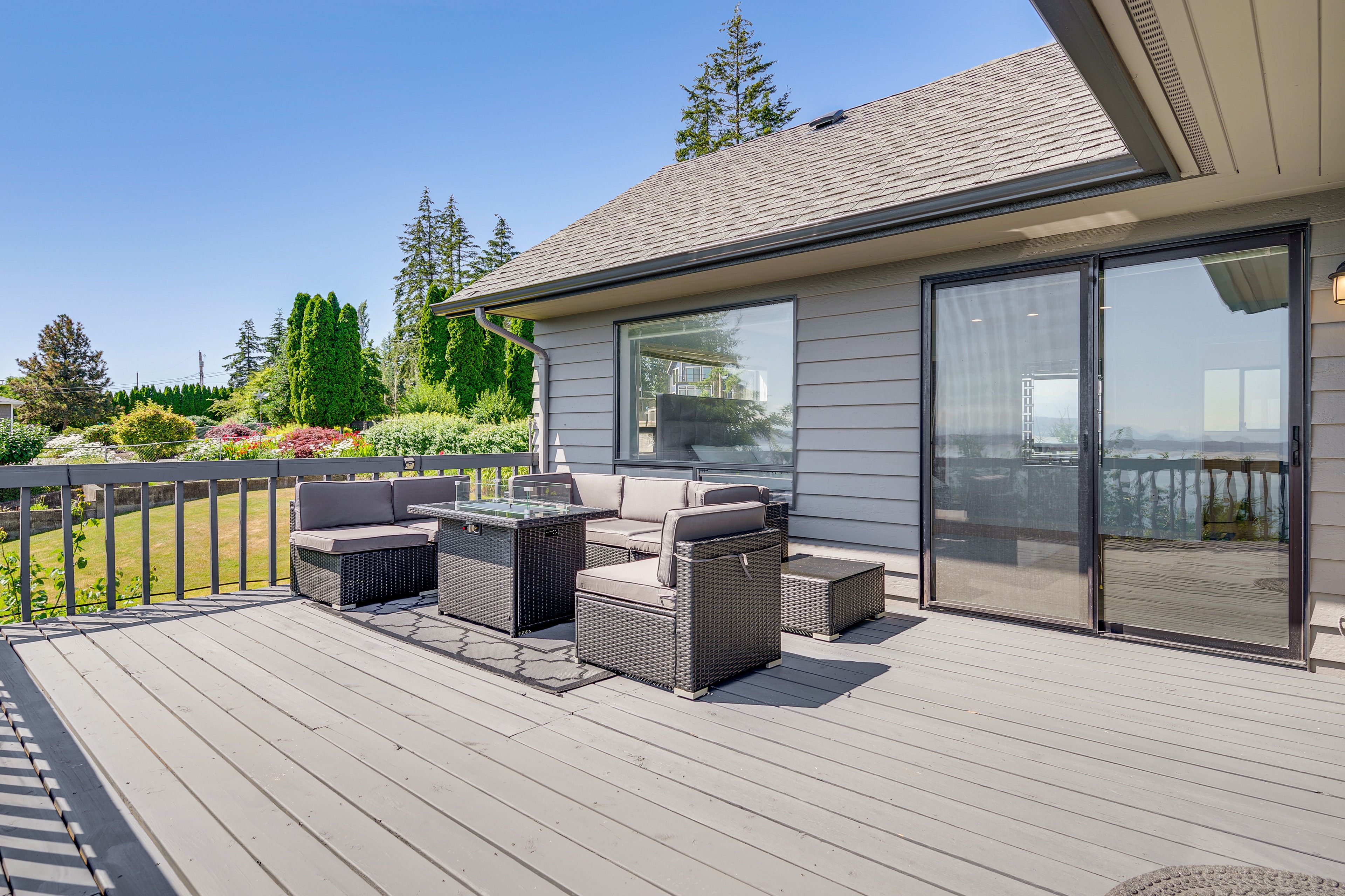 Top Wraparound Deck
