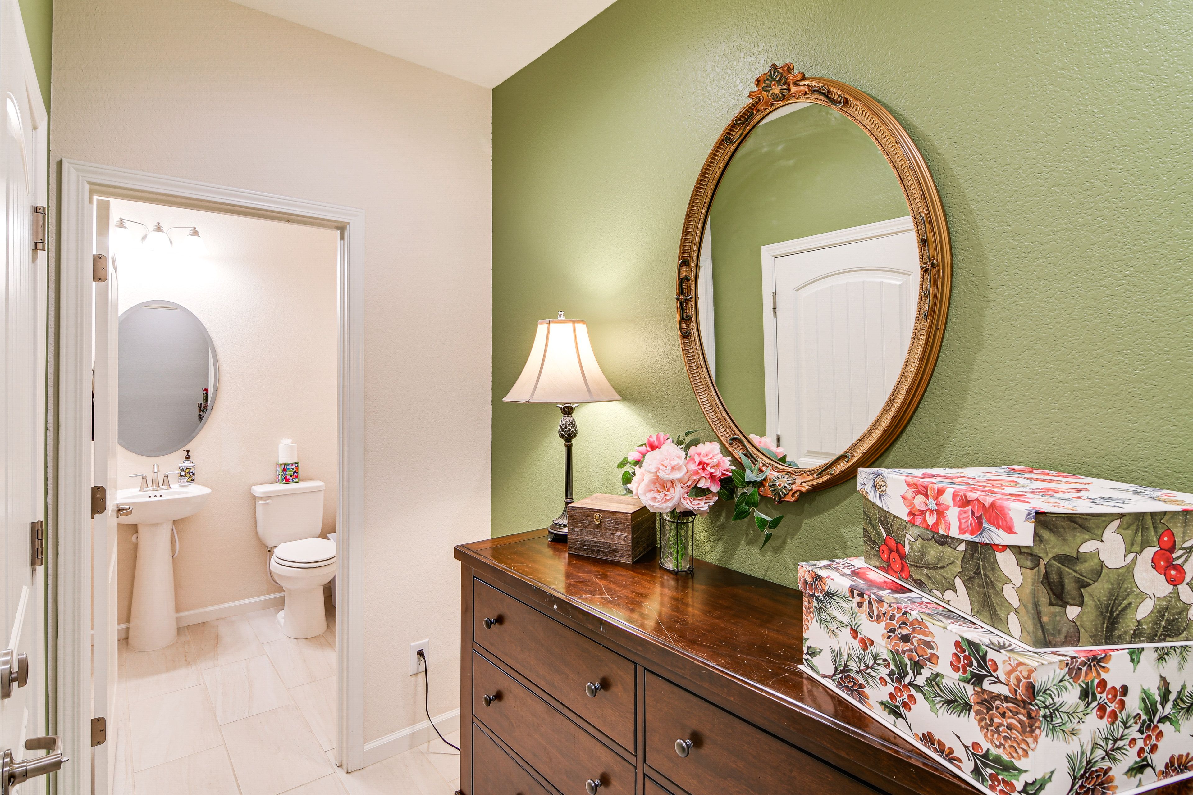 Half Bathroom | 1st Floor