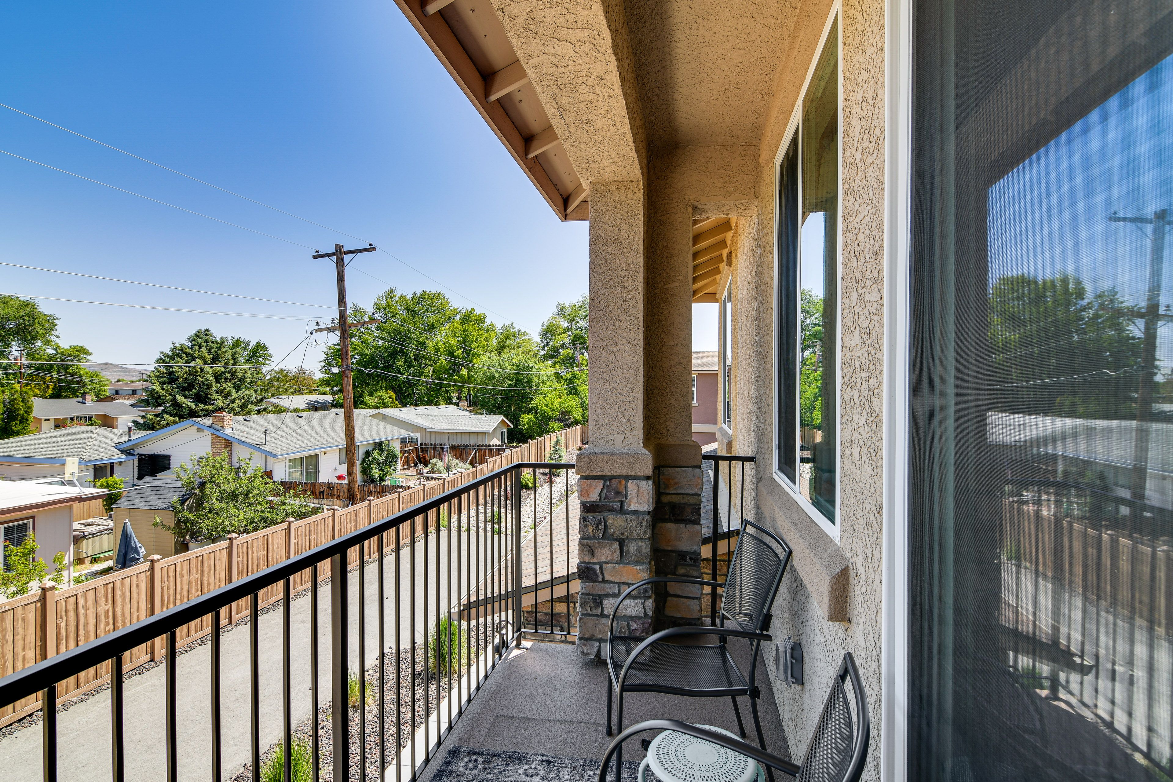 Private Balcony | 2nd Floor