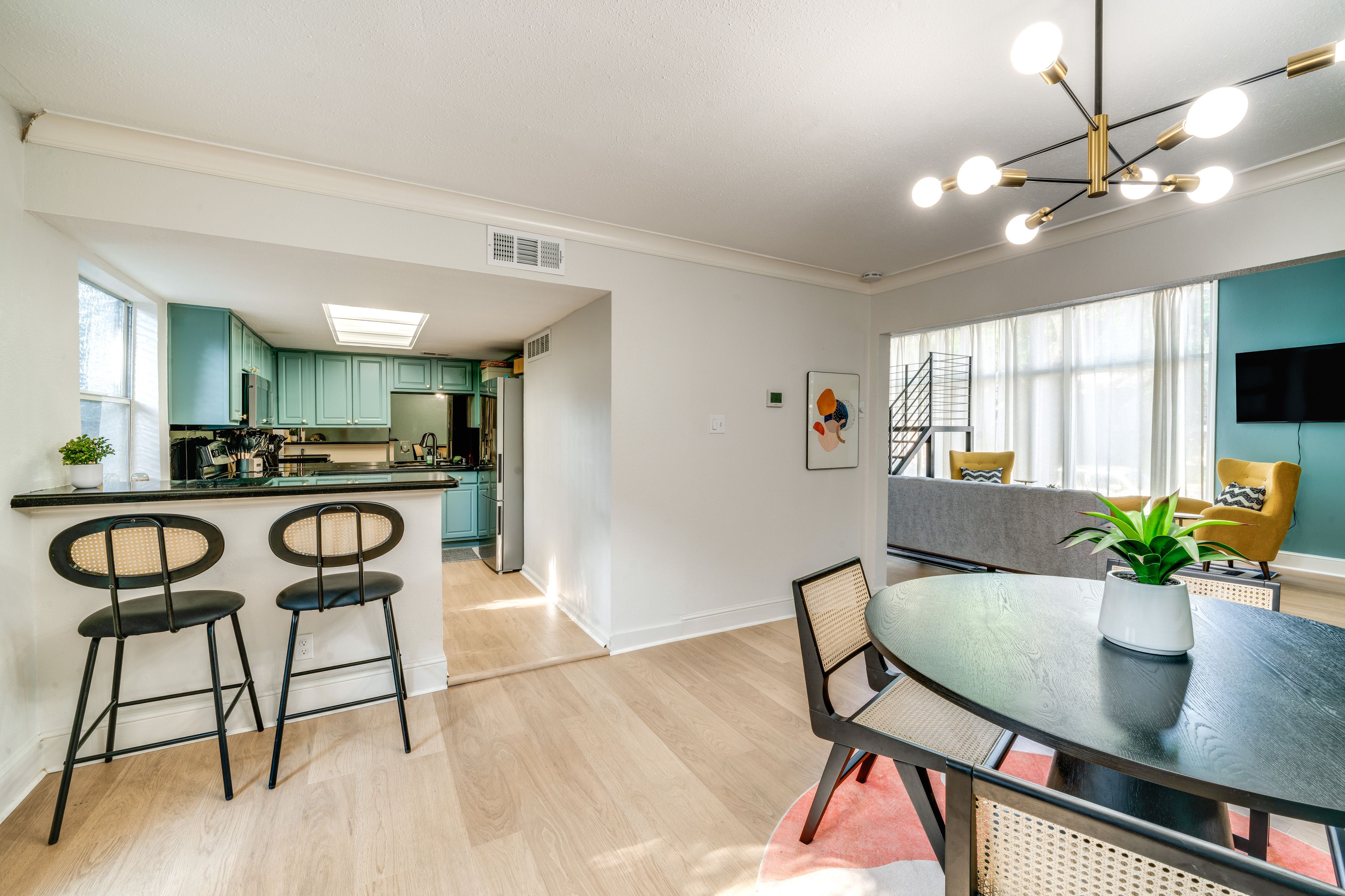Kitchen | Dishwasher | 1st Floor