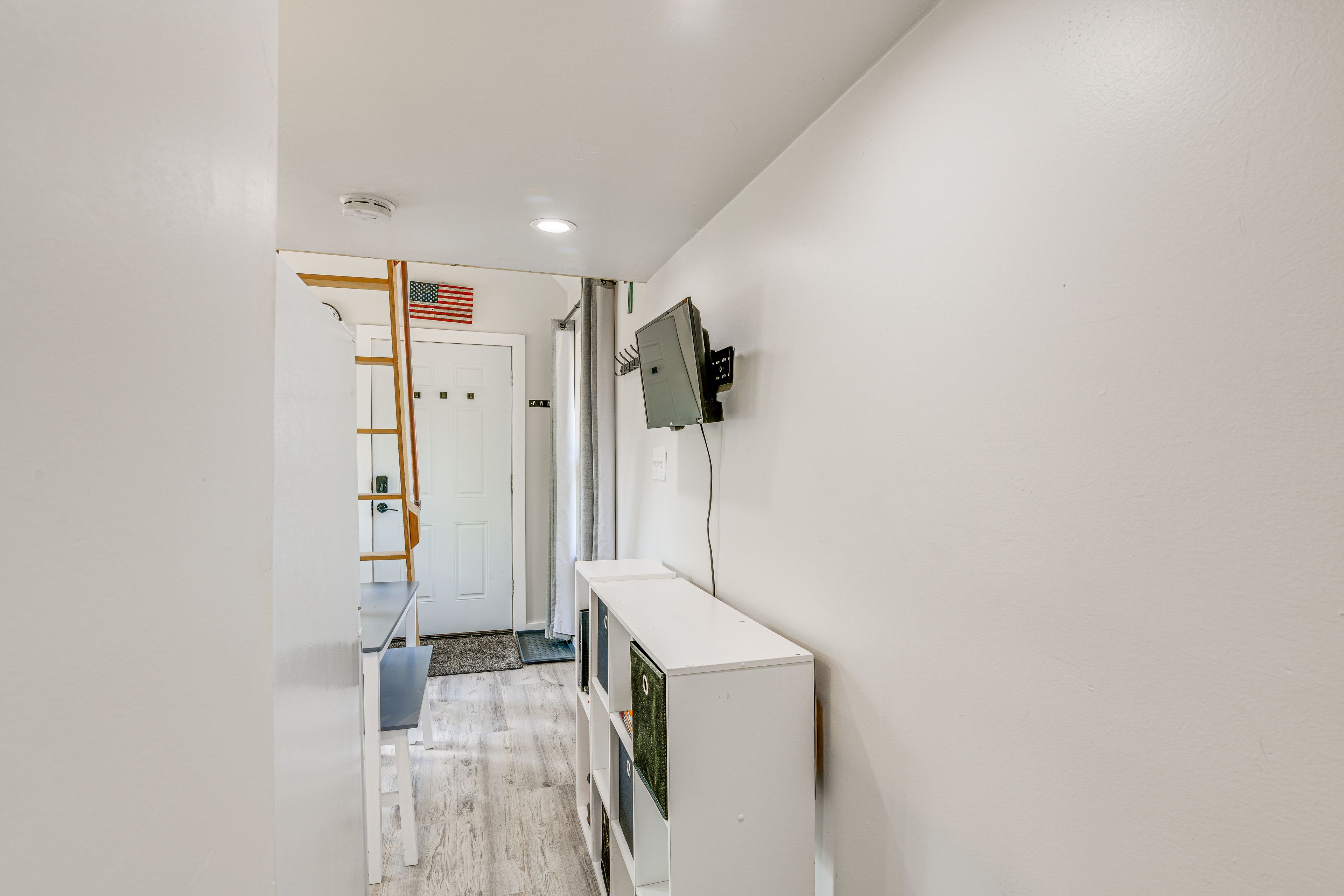 Flat-Screen TV | 1st Floor