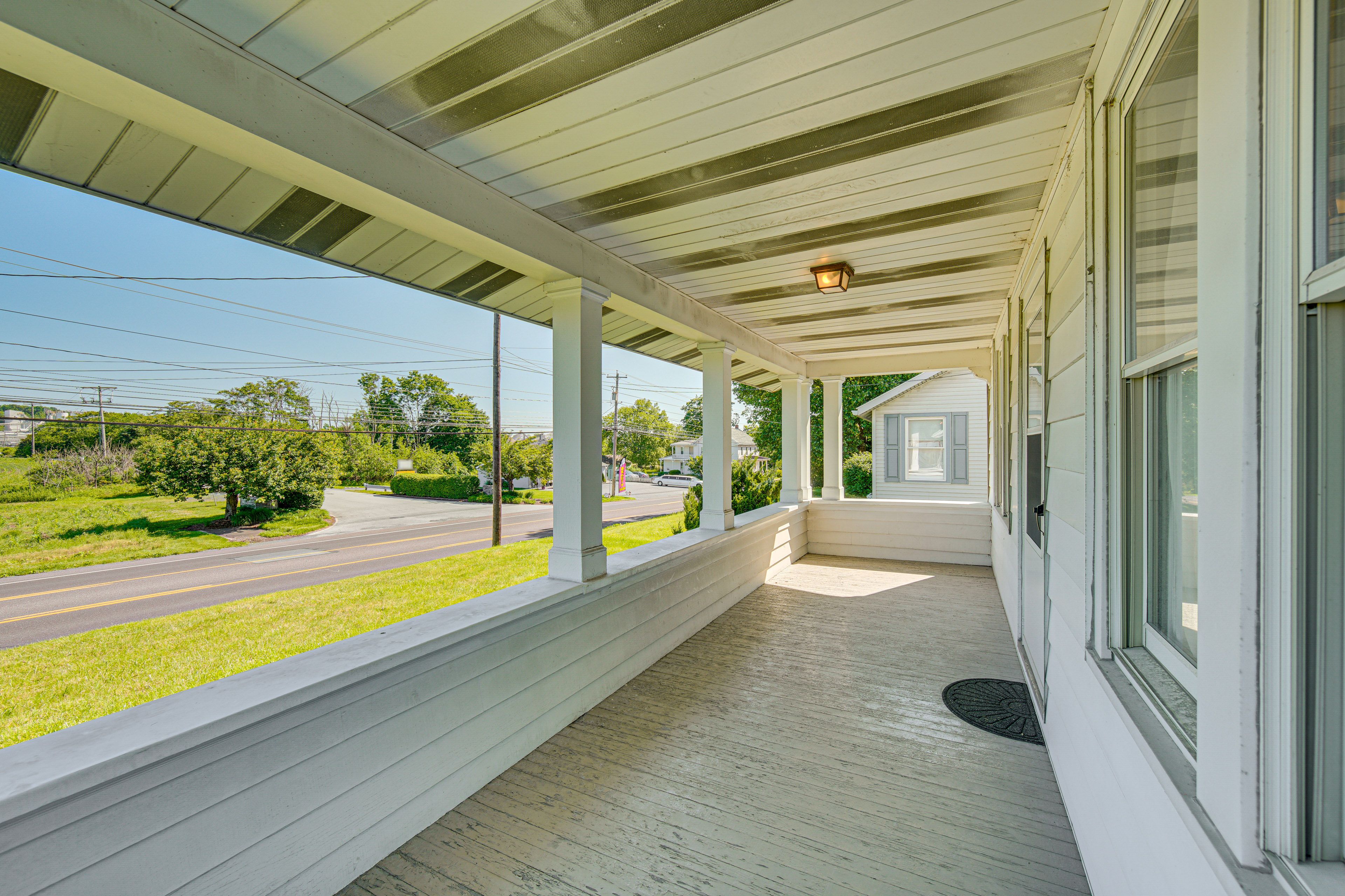 Front Porch | Private Entrance